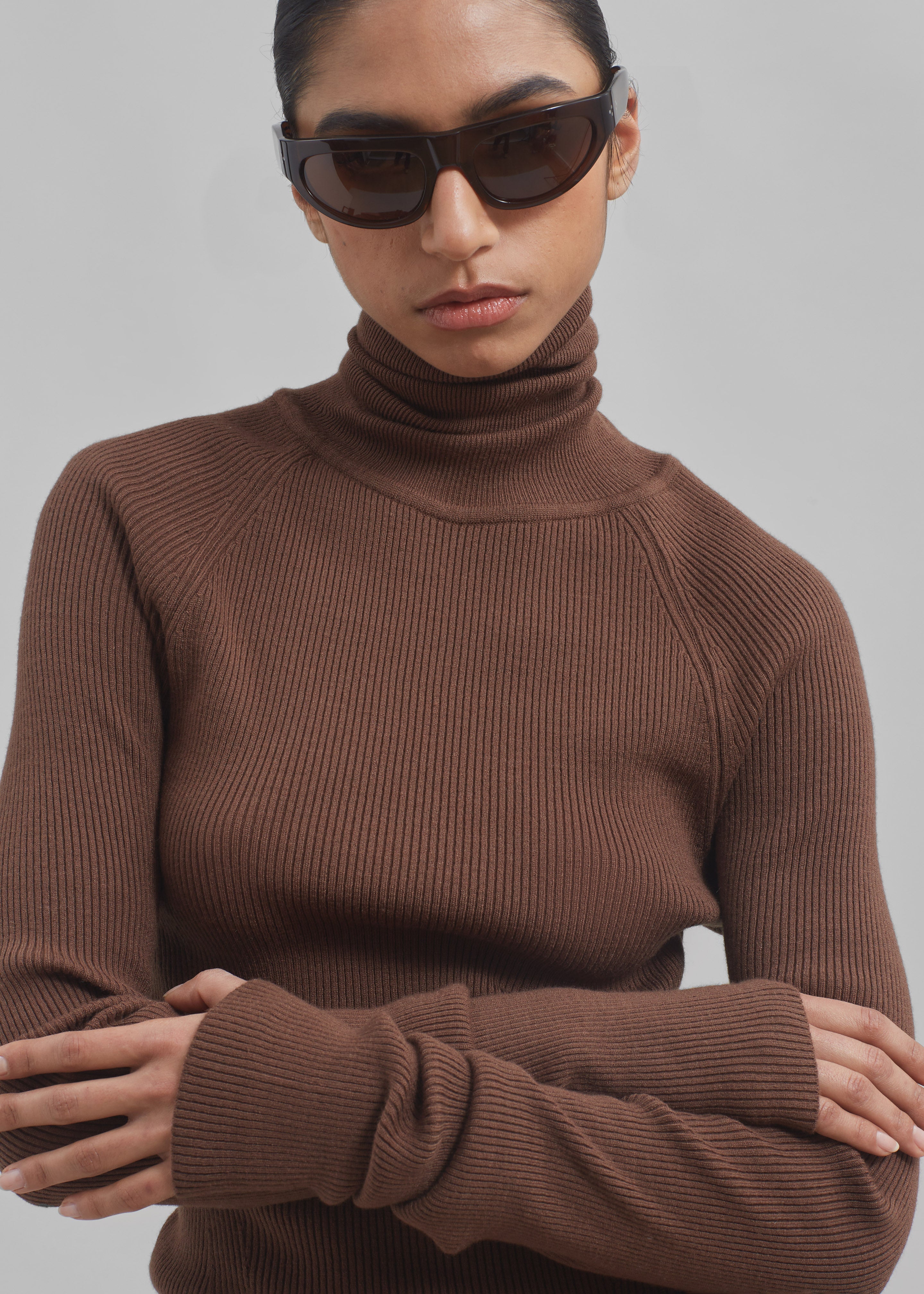 Aubree Turtleneck - Brown - 3