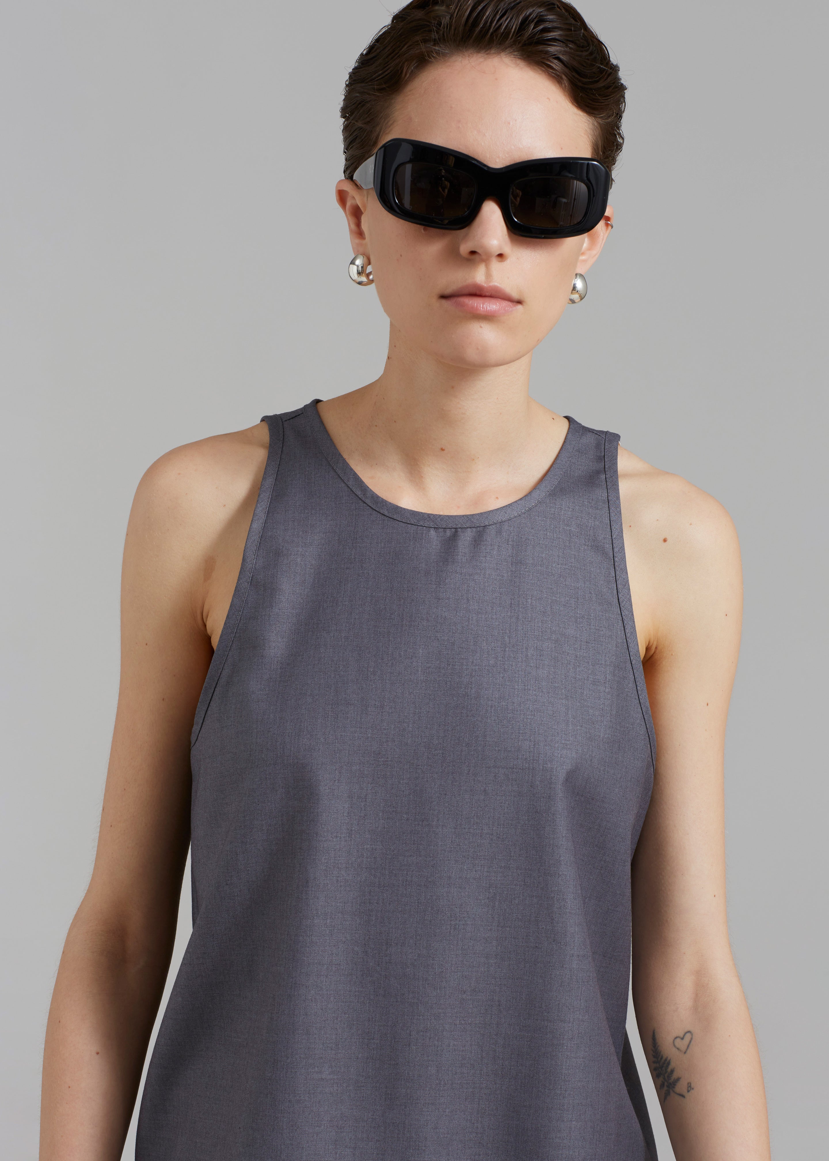 Clay Sleeveless Top - Grey - 10