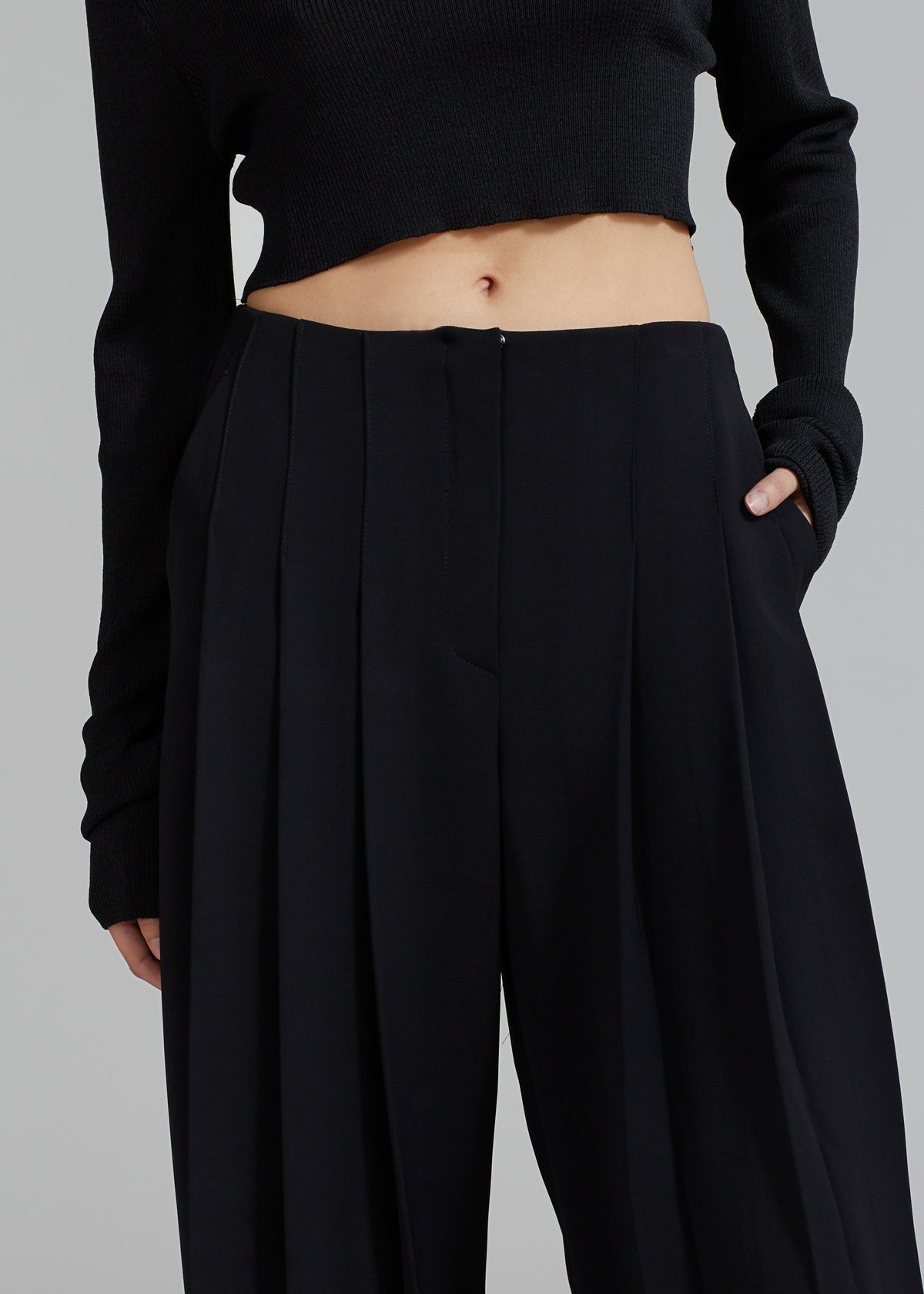 Dillon Pleated Pants - Black - 3