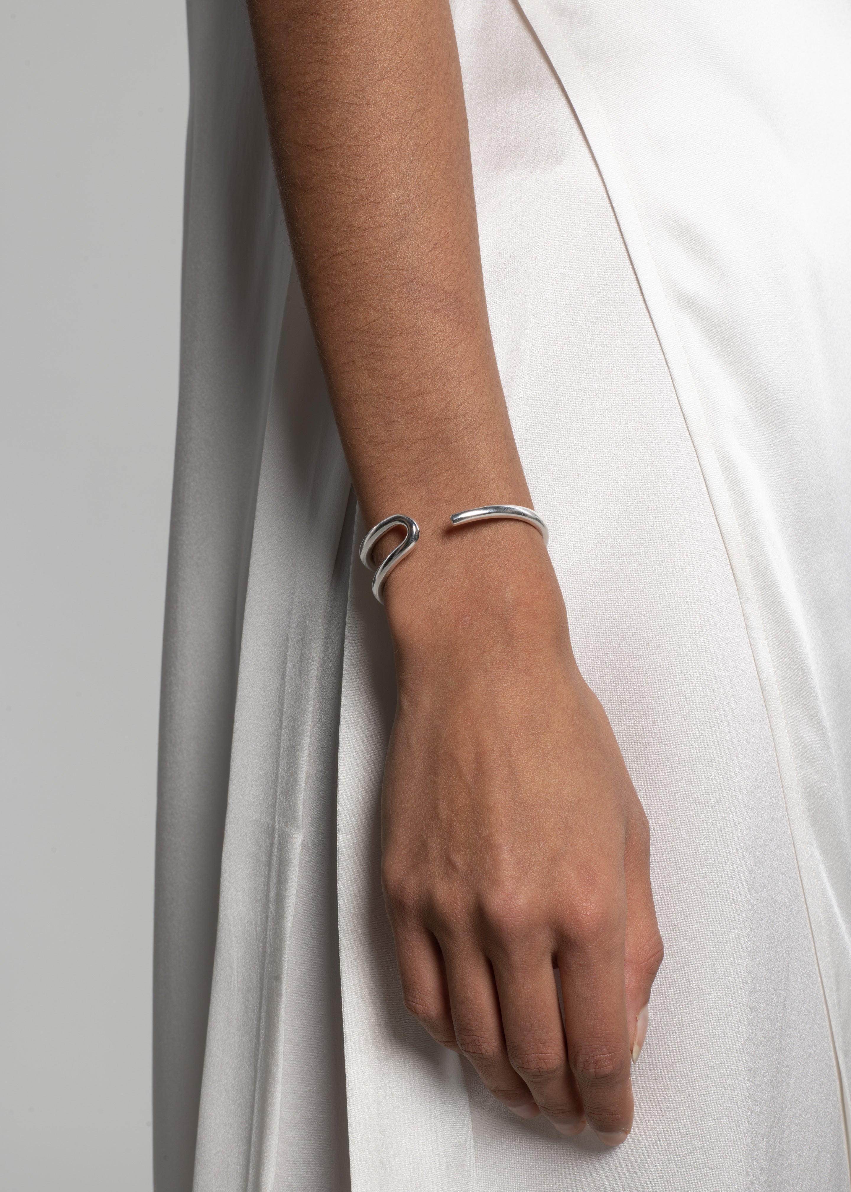 Fay Andrada Lasso Cuff - Silver - 3