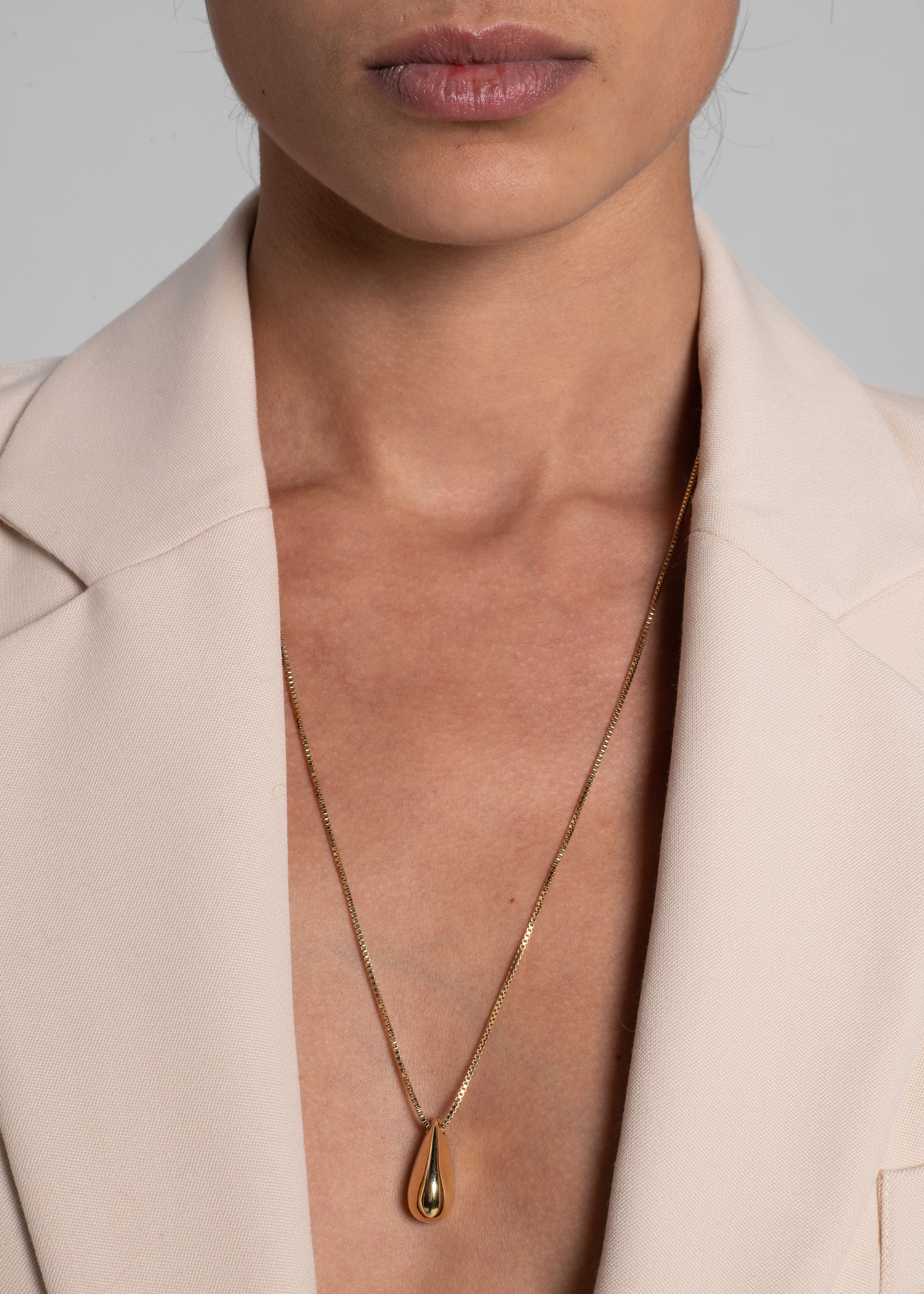 Fay Andrada Nena Pendant Necklace - Gold - 3
