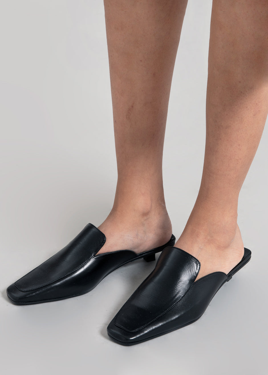 BY FAR Ingrid Mules - Black Gloss Leather - 8