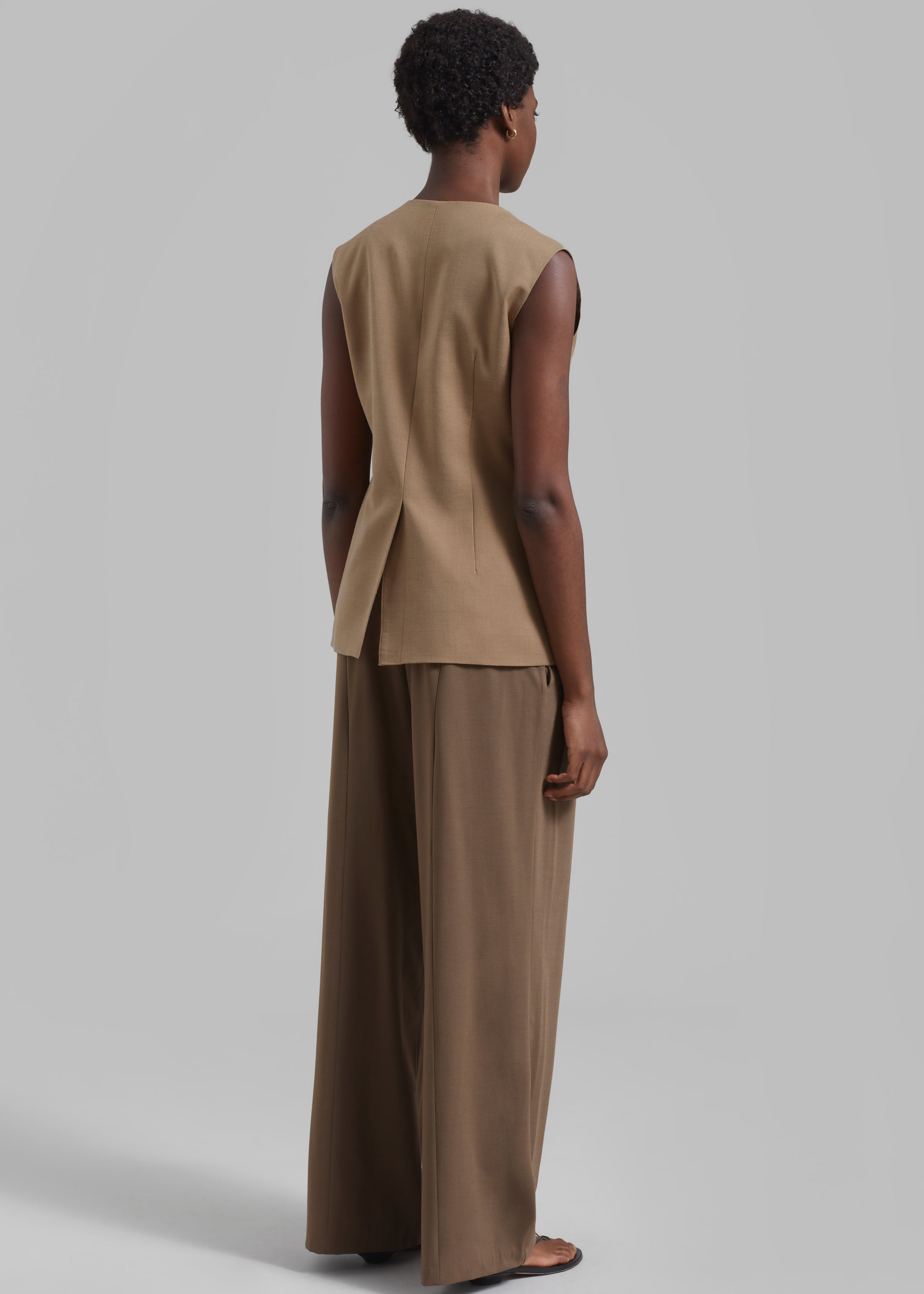 Jenni Vest - Brown - 7