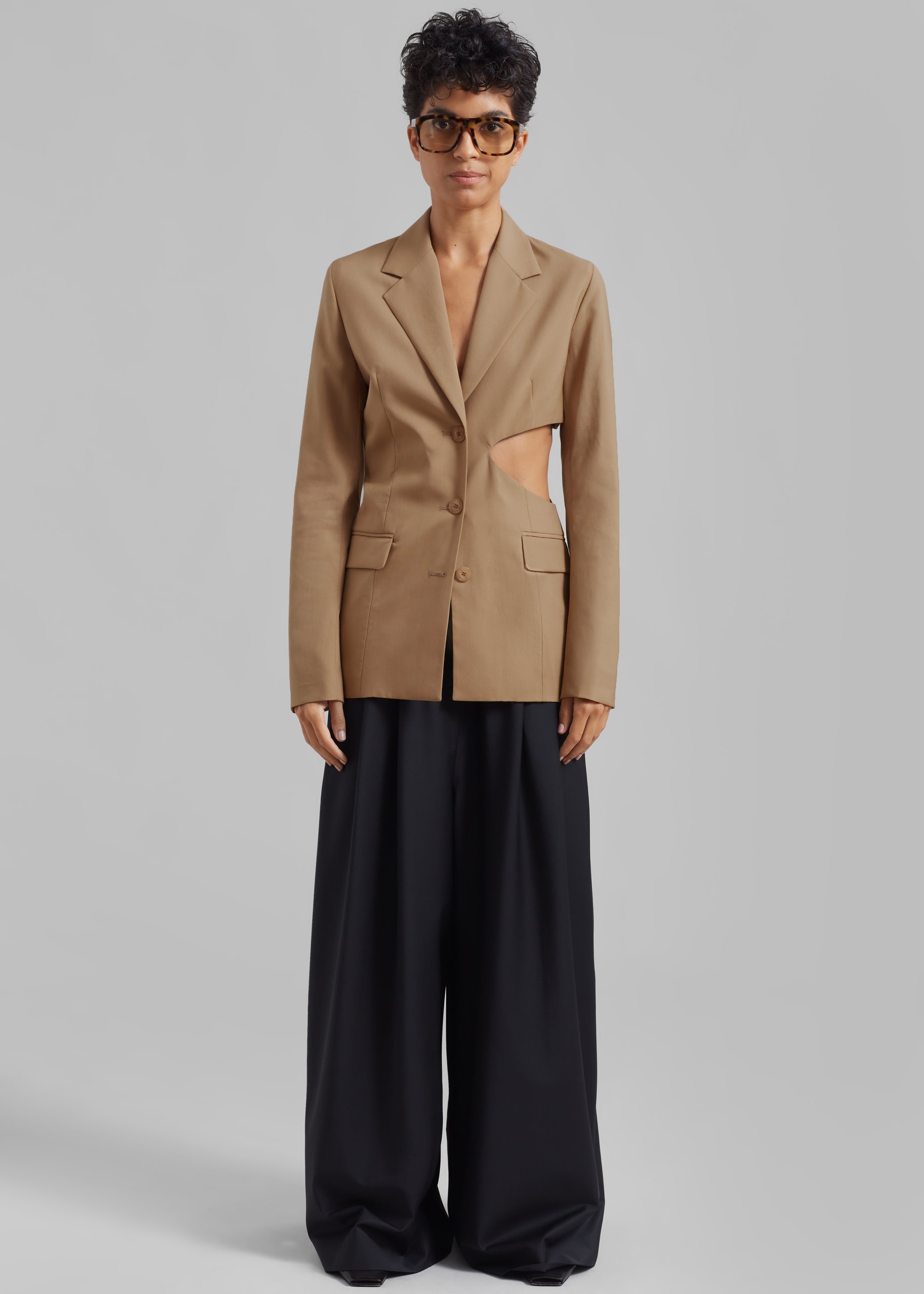 Low Classic Sleek Slim Blazer - Beige - 2