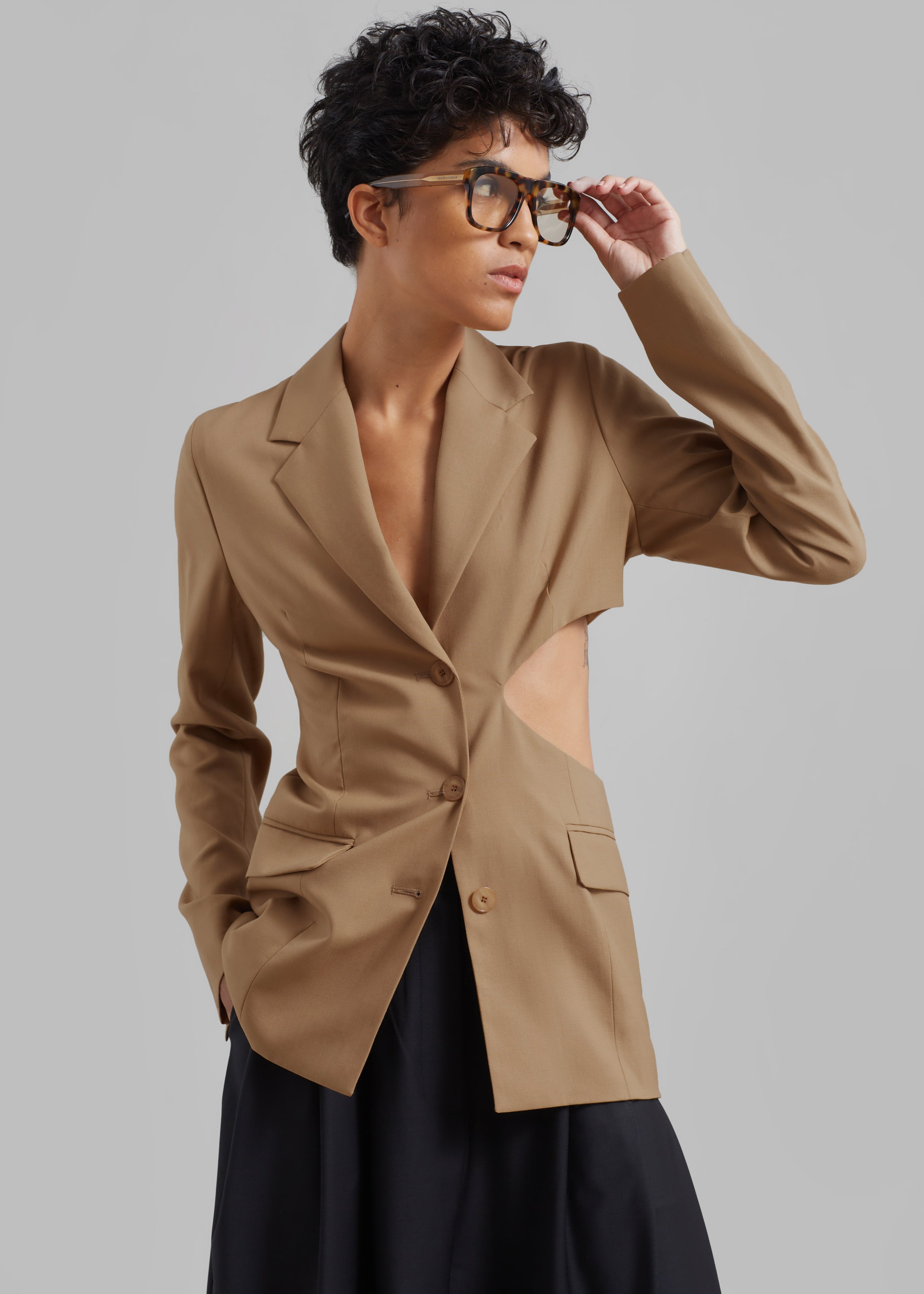 Low Classic Sleek Slim Blazer - Beige - 1