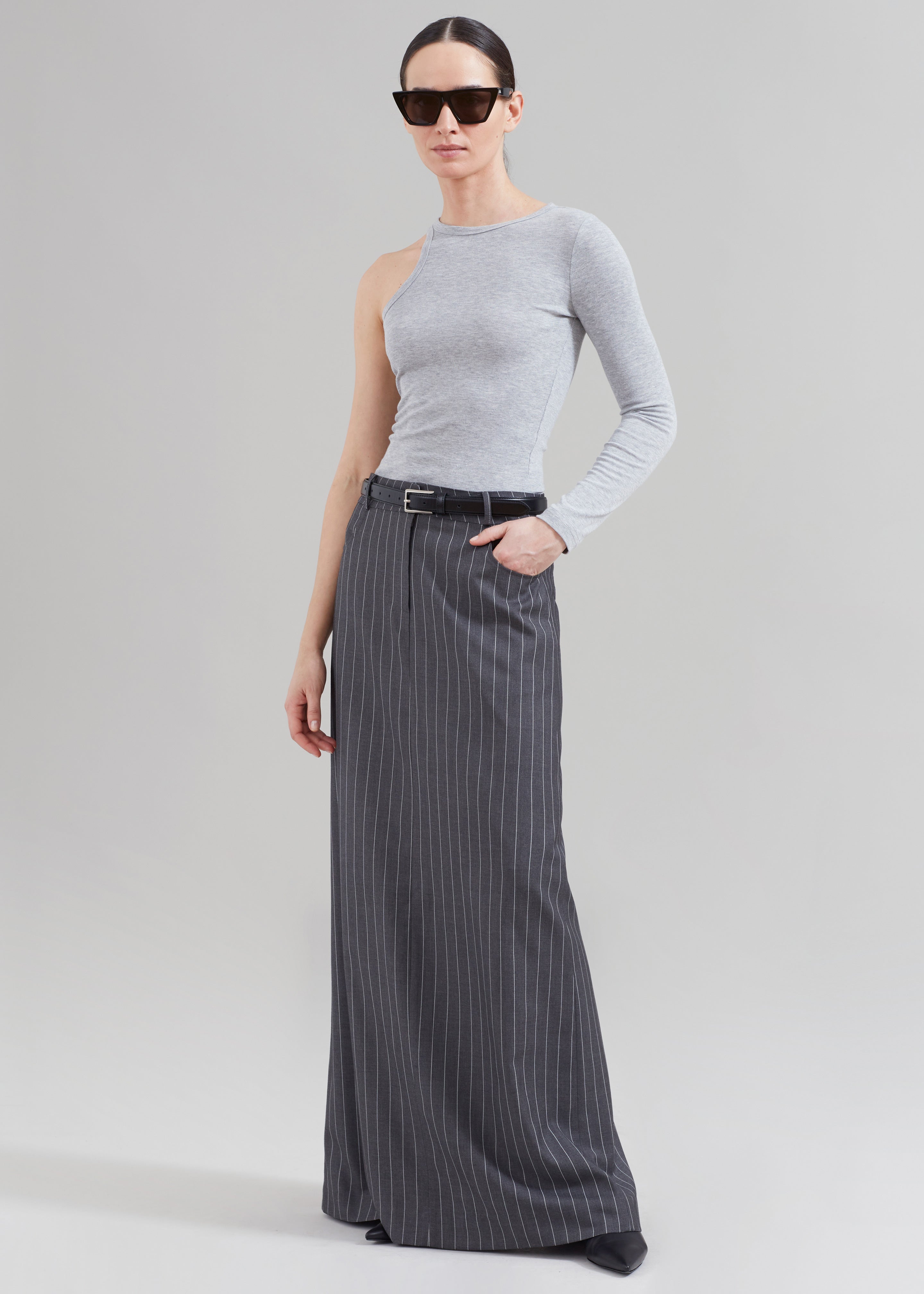 Malvo Long Pencil Skirt - Grey Pinstripe – Frankie Shop Europe
