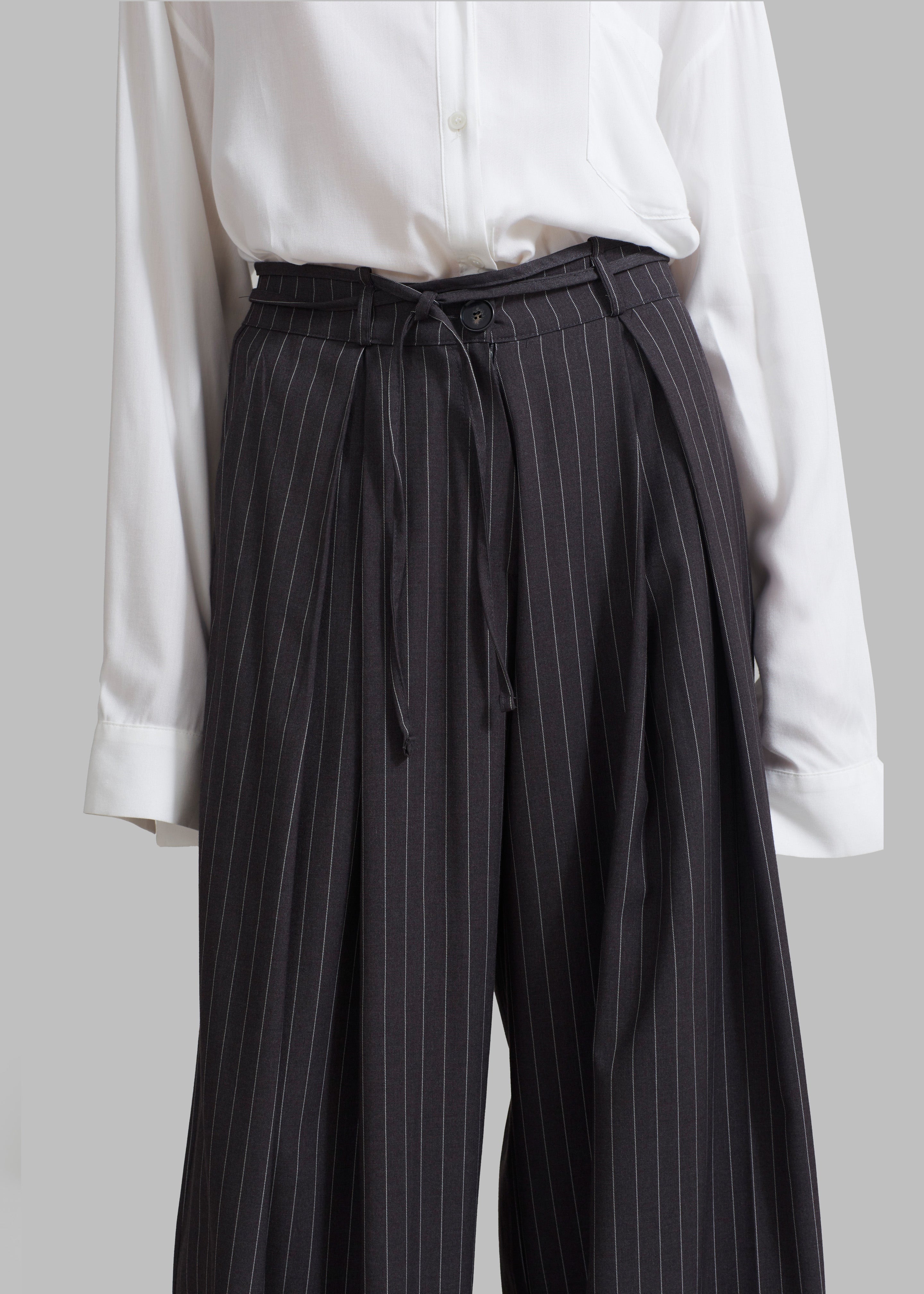 Noor Wide Pants - Grey Pinstripe - 6