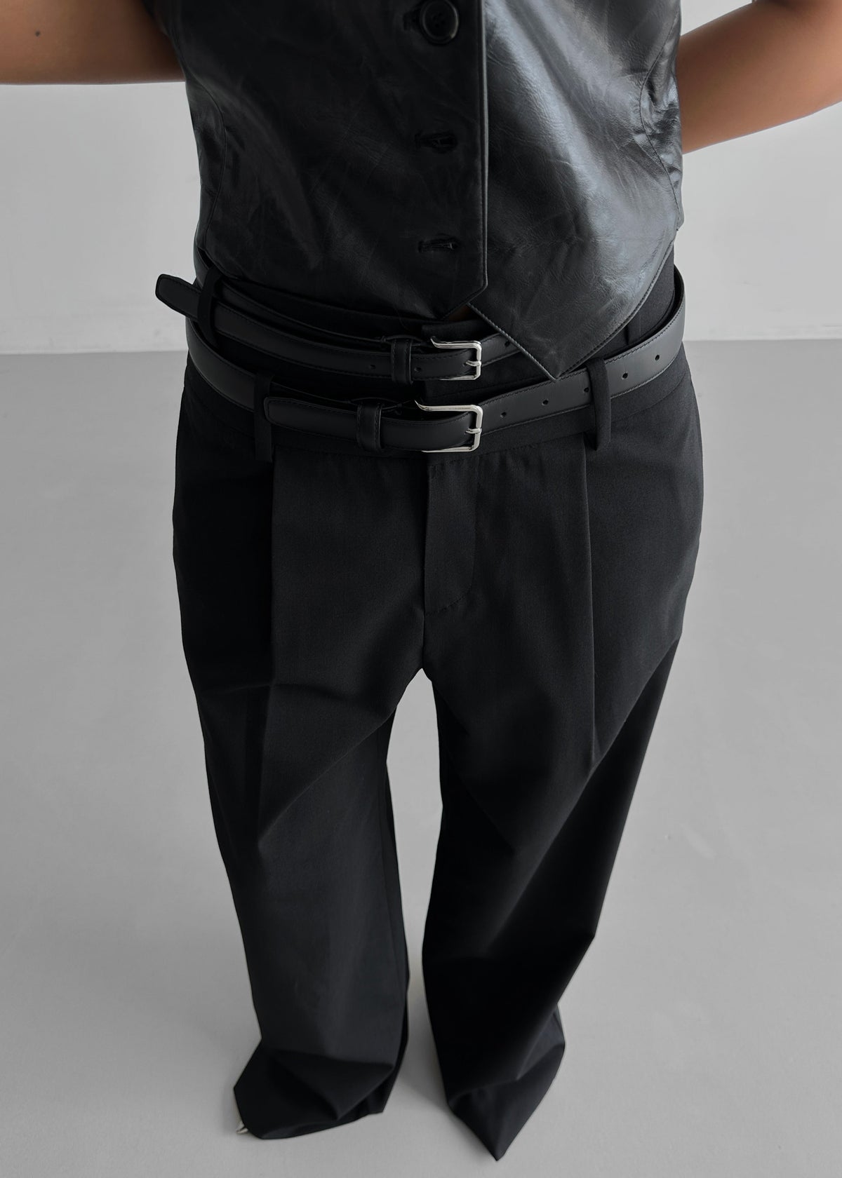 Olwen Pintuck Trousers - Black - 7
