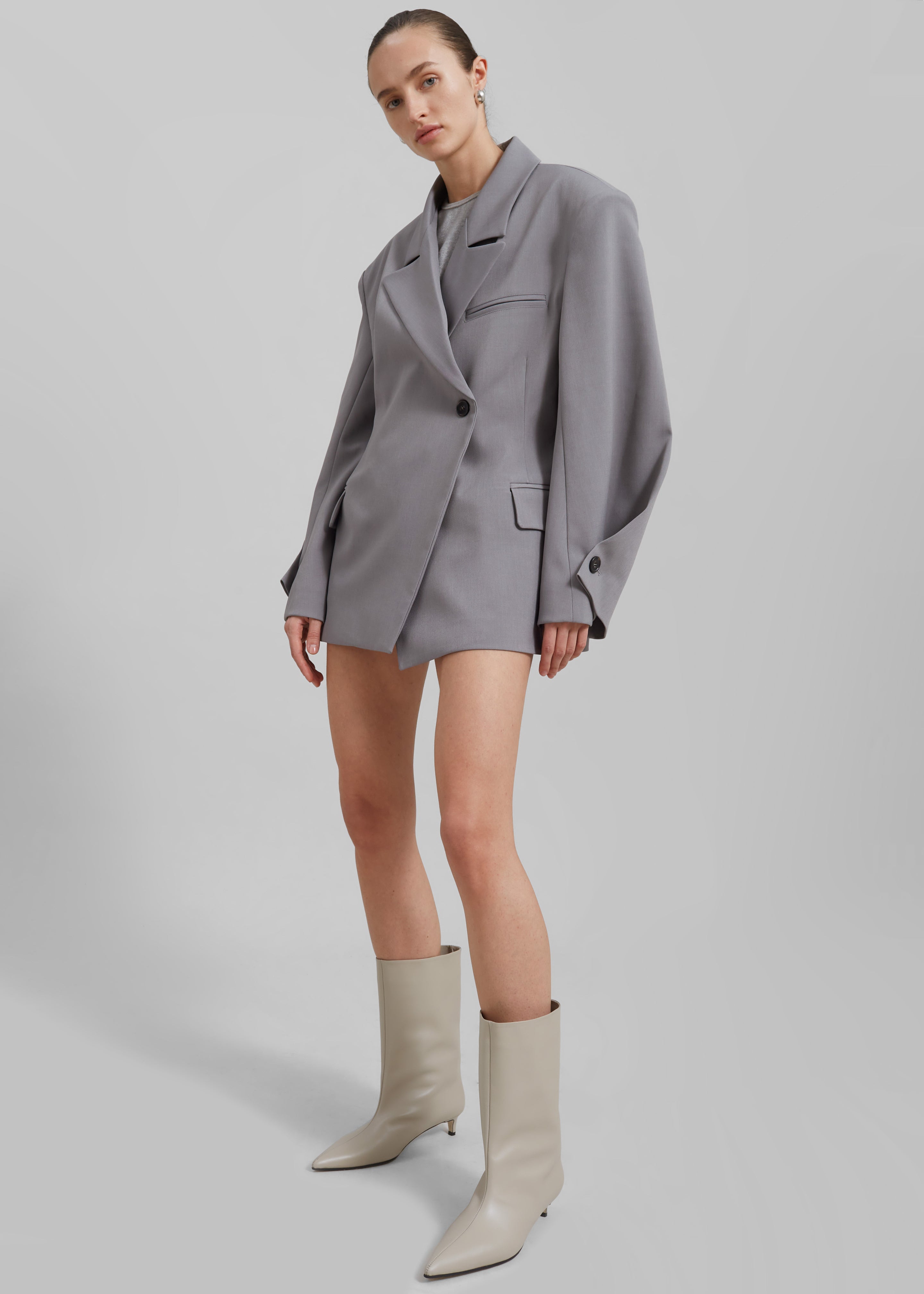 Pia Boxy Blazer - Grey – Frankie Shop Europe