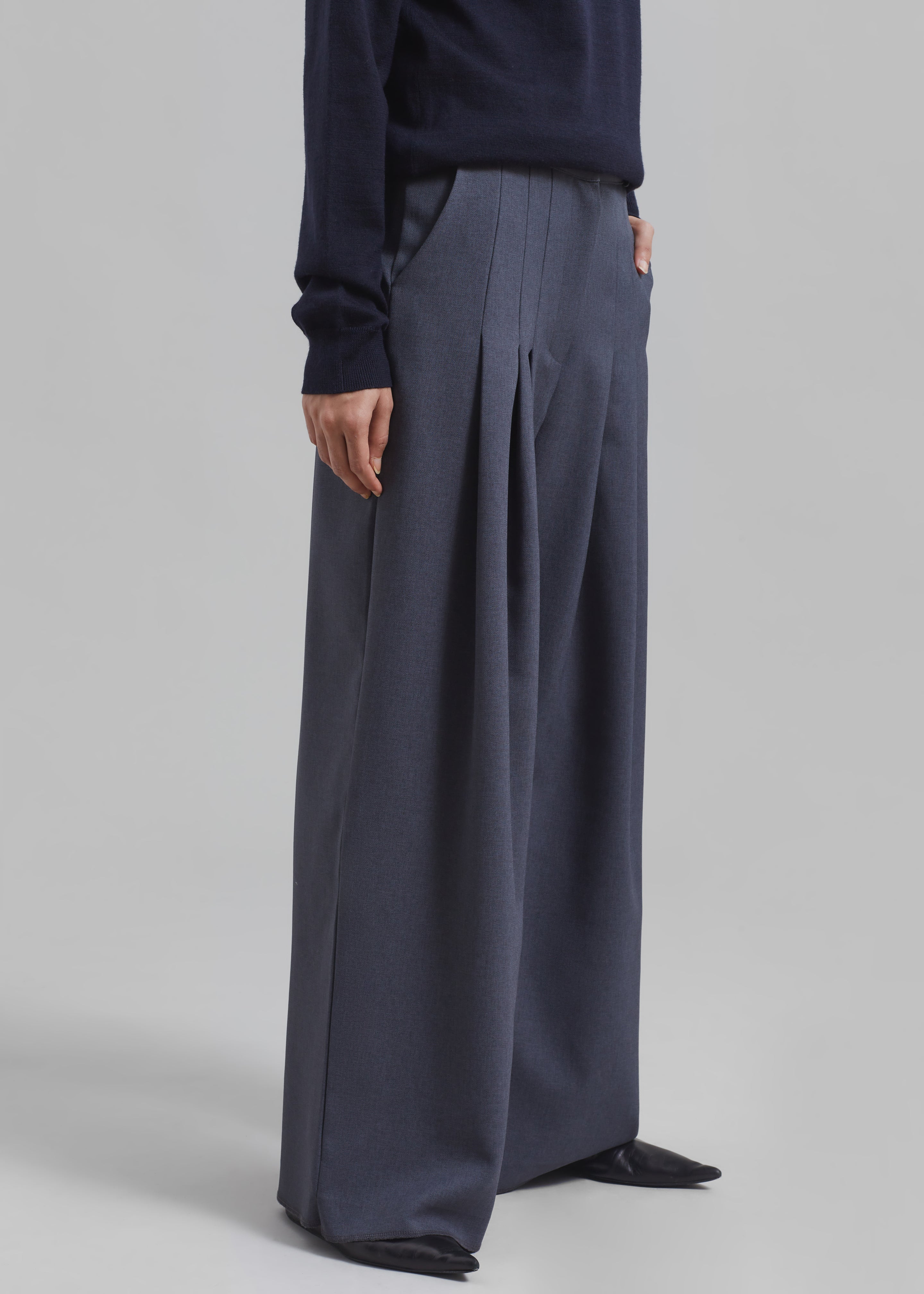 Regina Pleated Trousers - Grey - 5