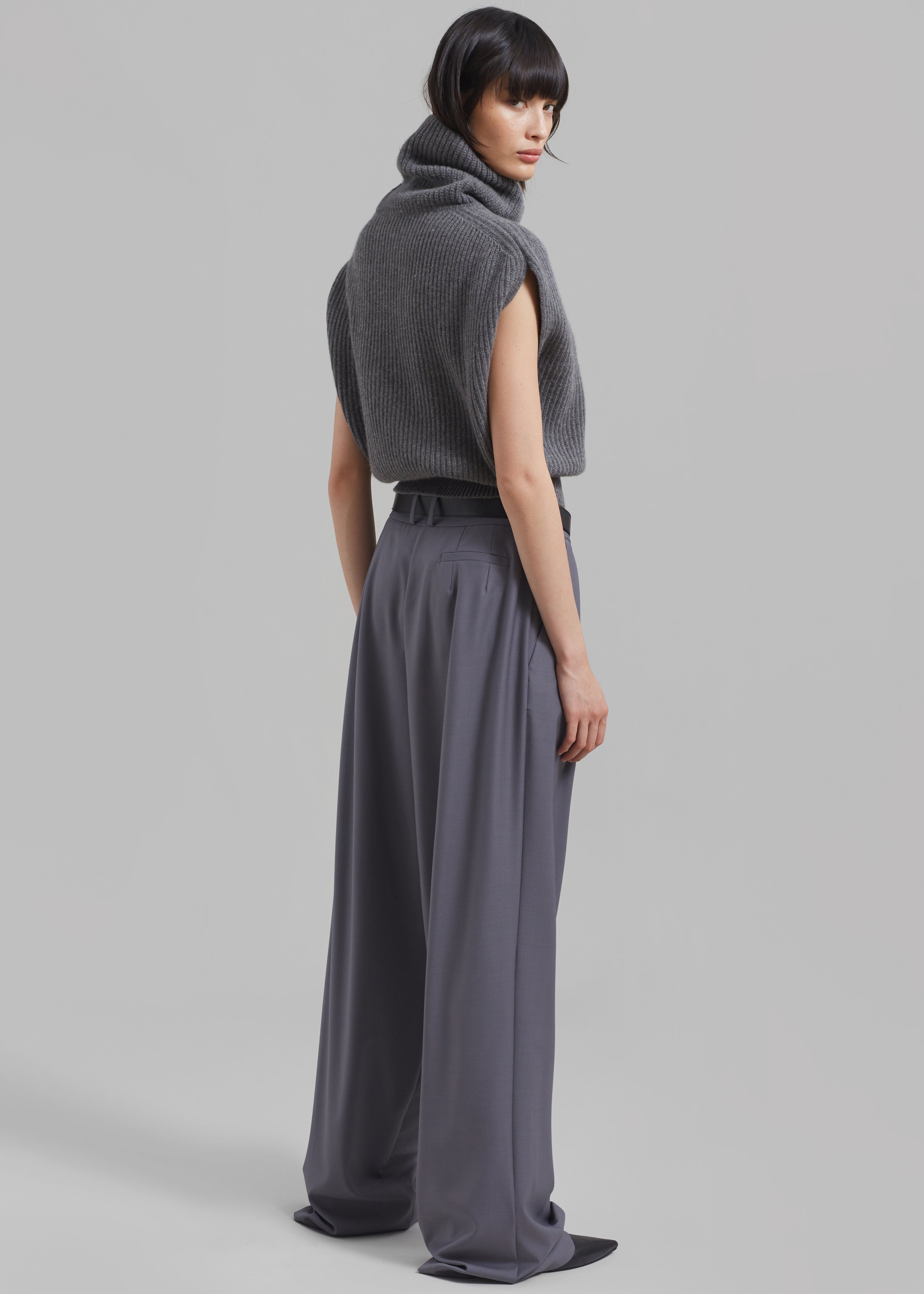 Ripley Pleated Trousers - Grey - 11