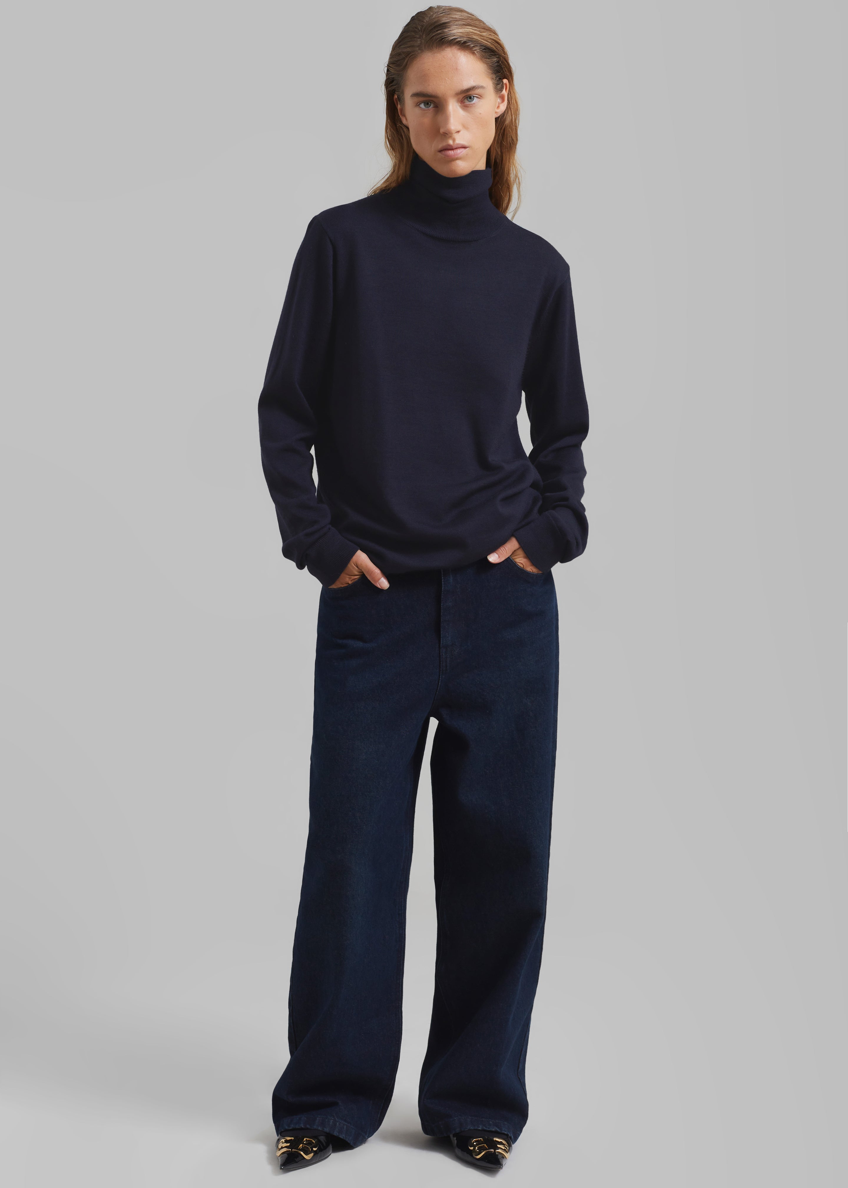Róhe Classic Merino Wool Turtleneck - Night - 1