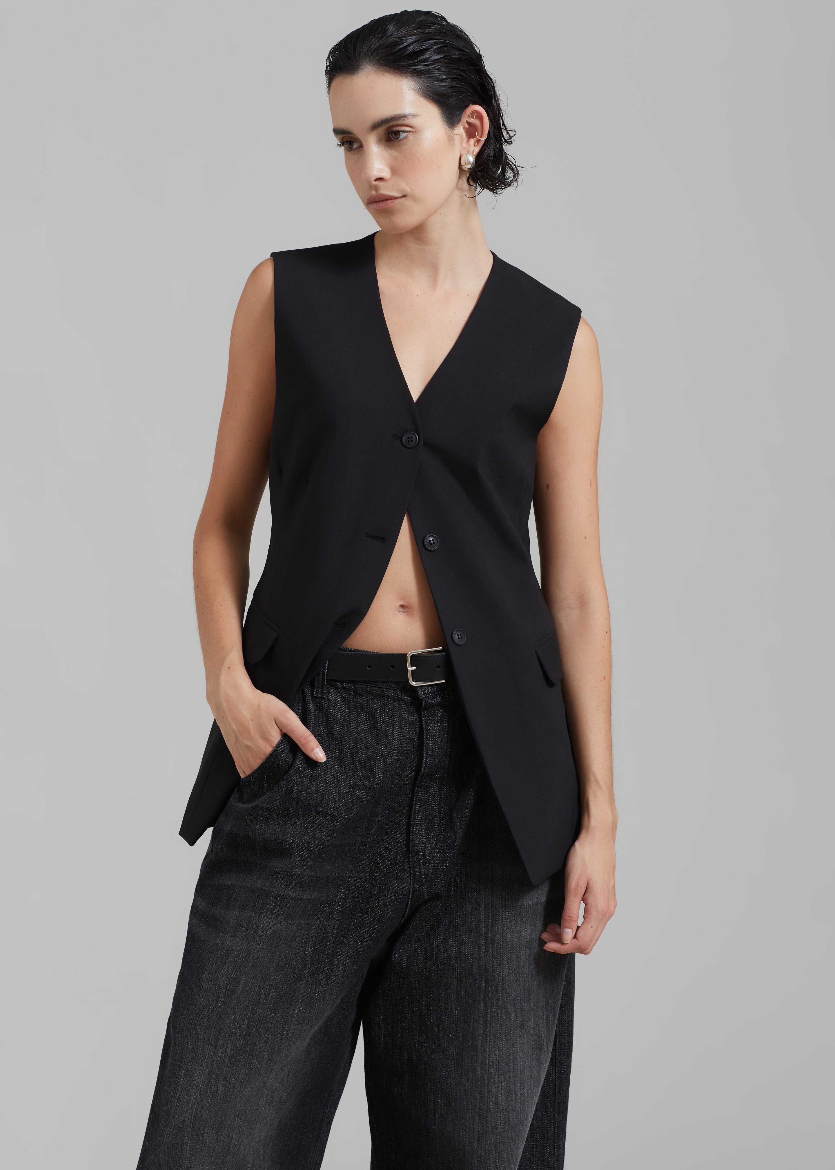 Sutton Vest - Black - 7