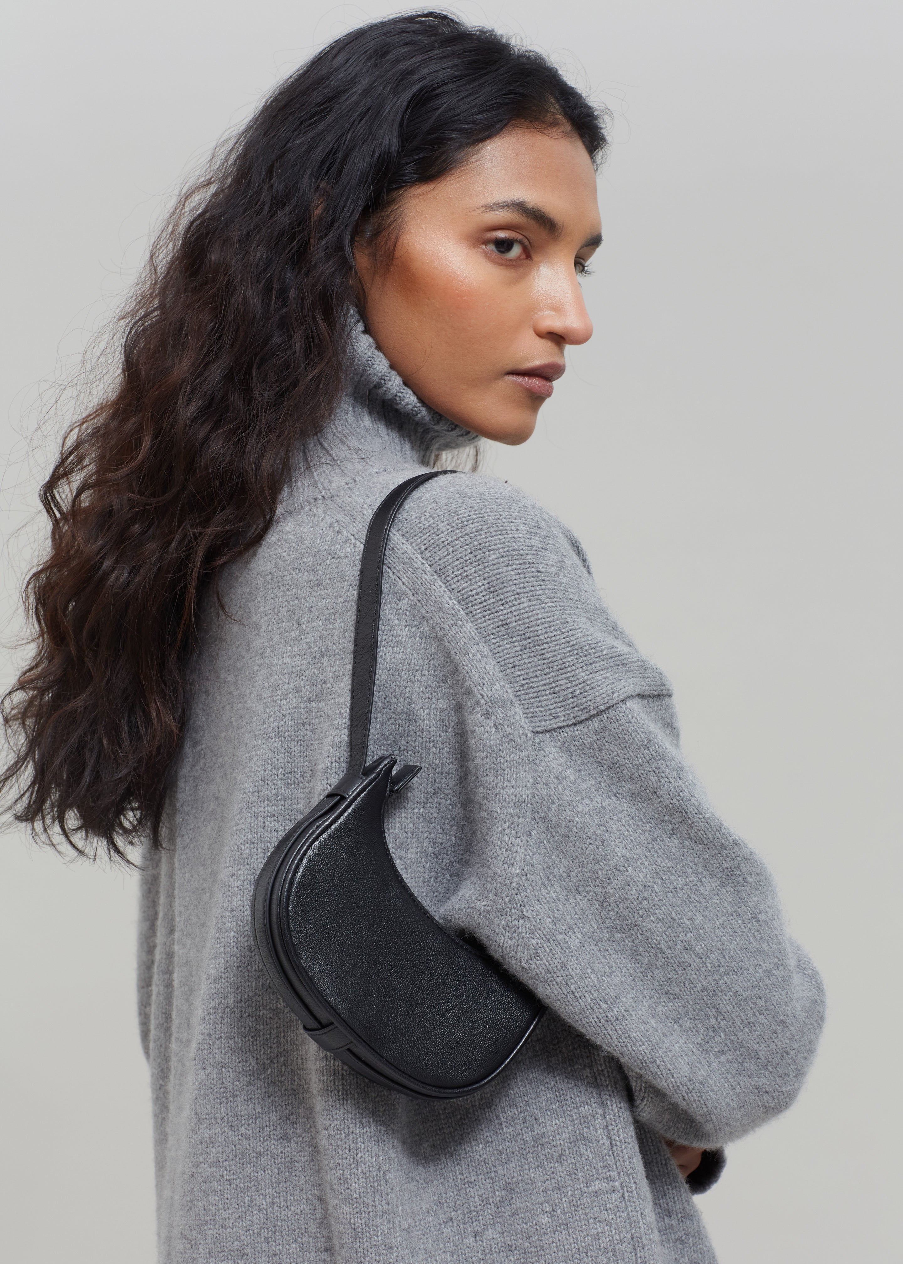 Shaw Mini Crescent Bag - Black - 6