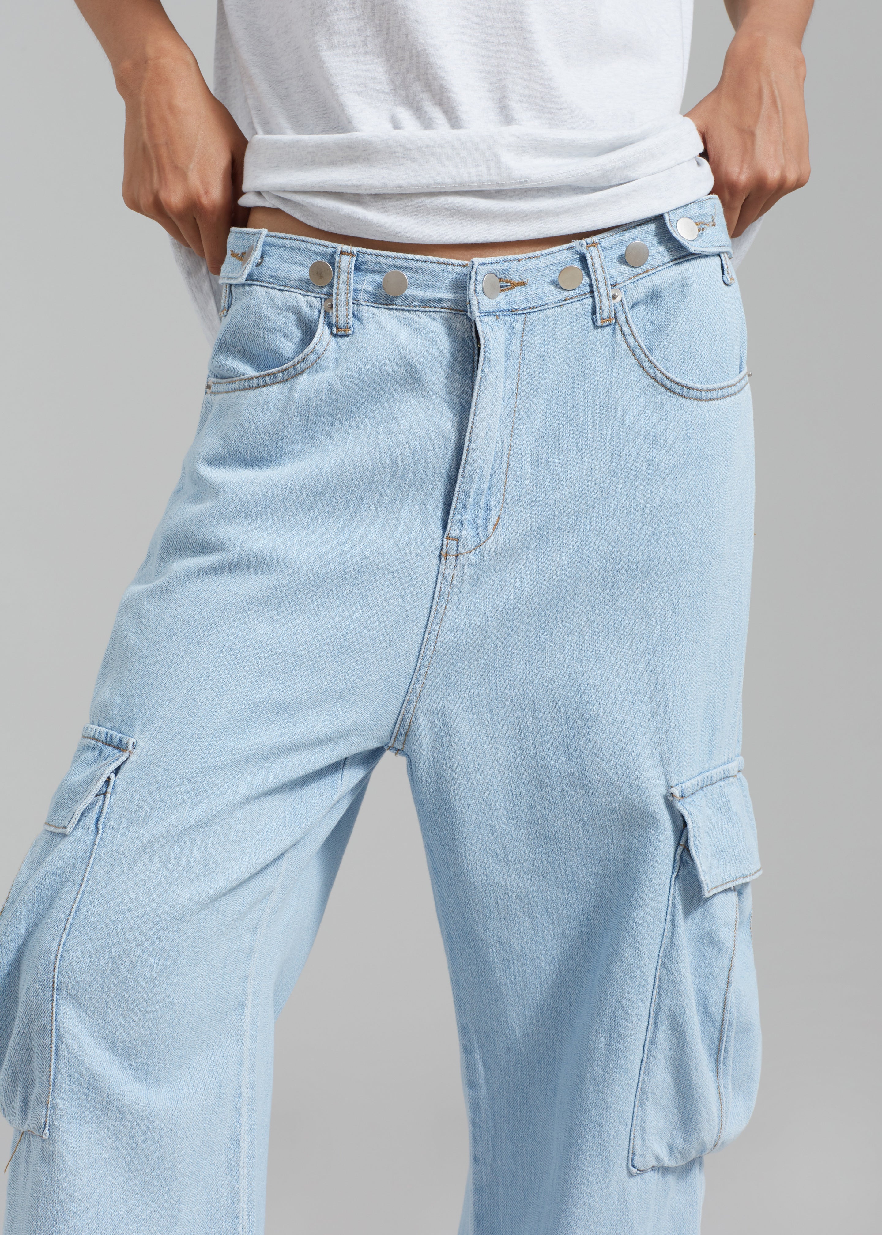 Tatum Cargo Jeans - Light Wash - 4