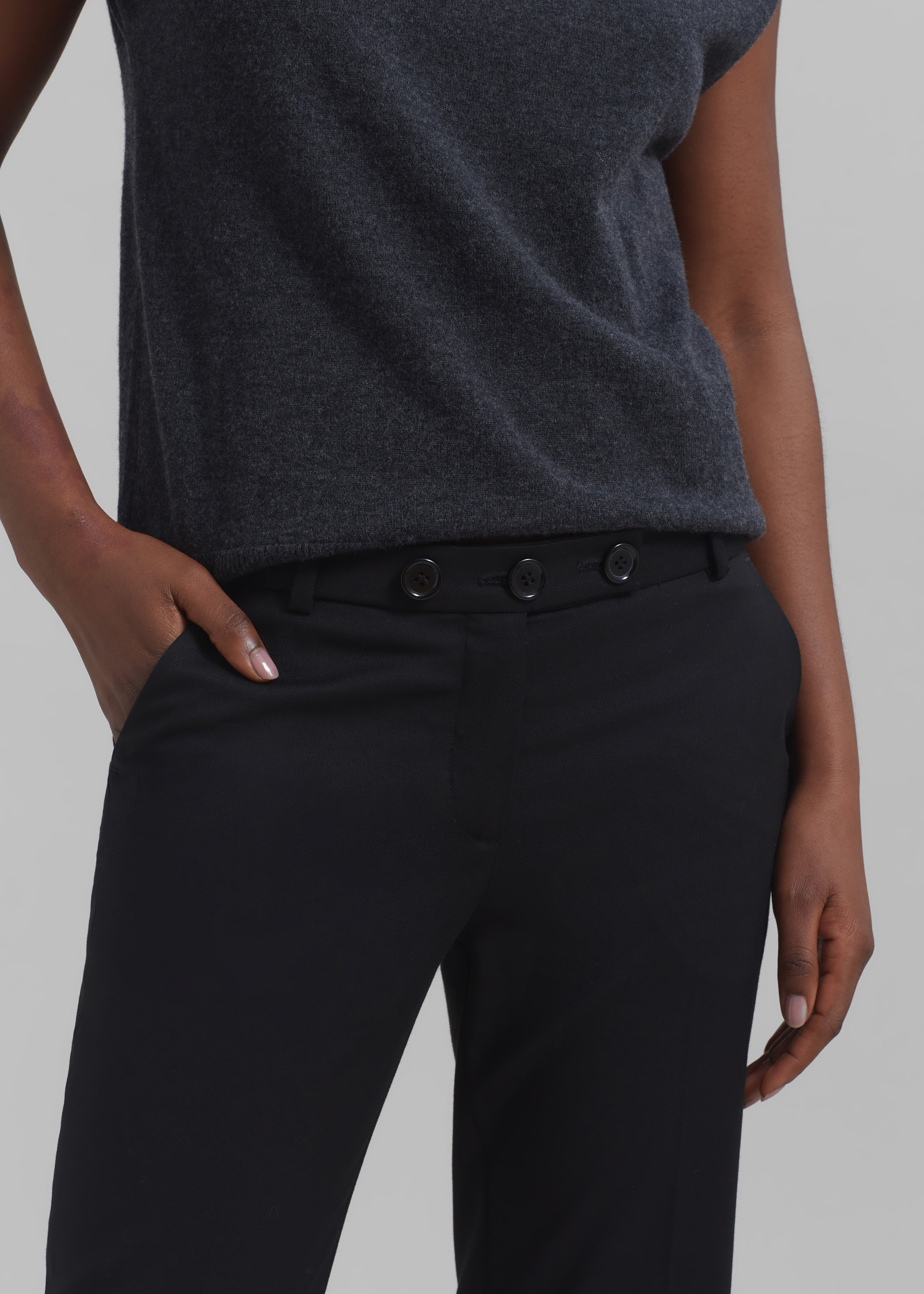 The Garment Pluto Cropped Pants - Black - 3