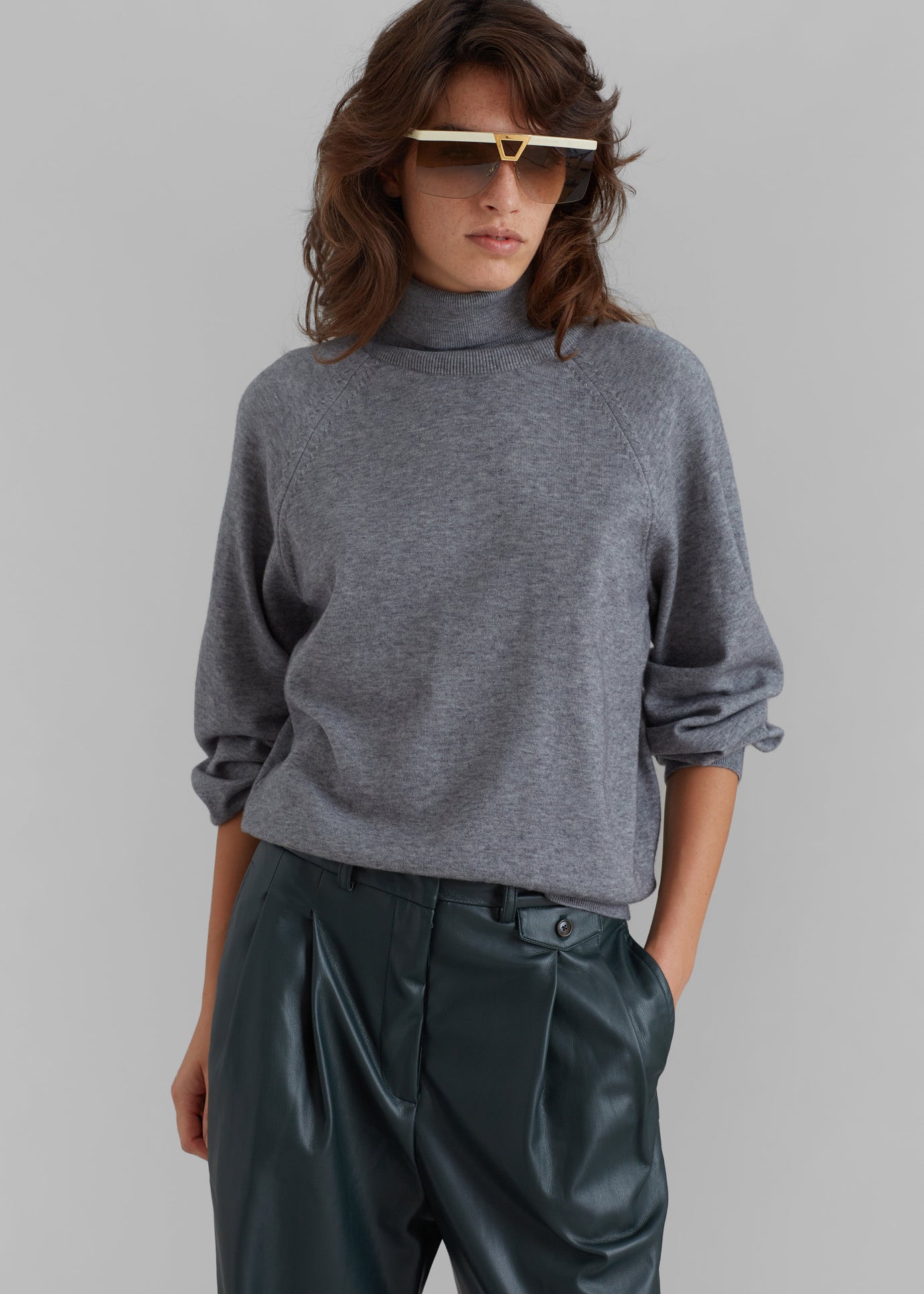 Variel Turtleneck Sweater - Charcoal