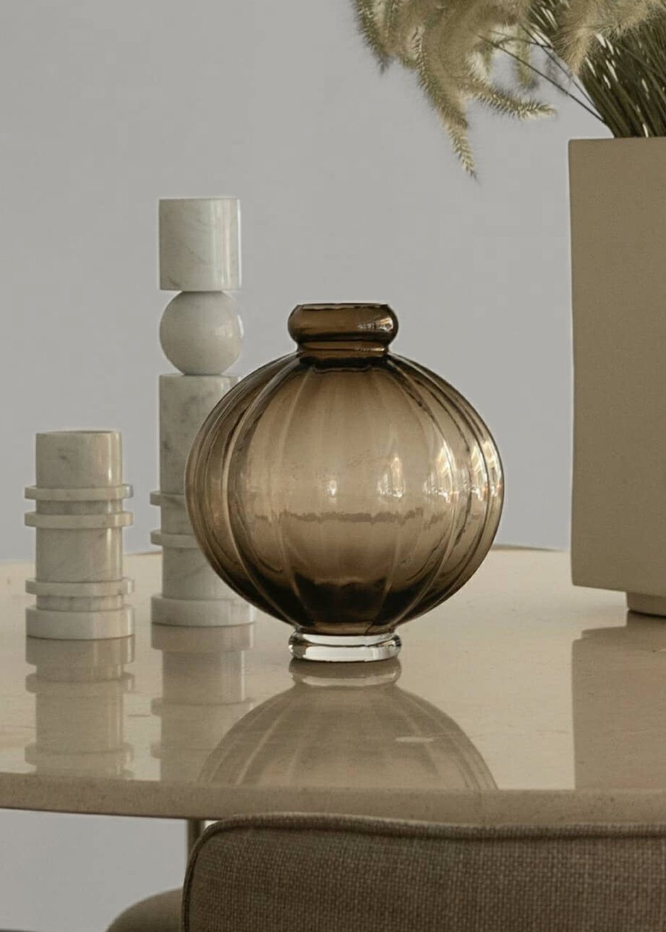 Louise Roe Glass Balloon Vase 01 - Smoke - 4
