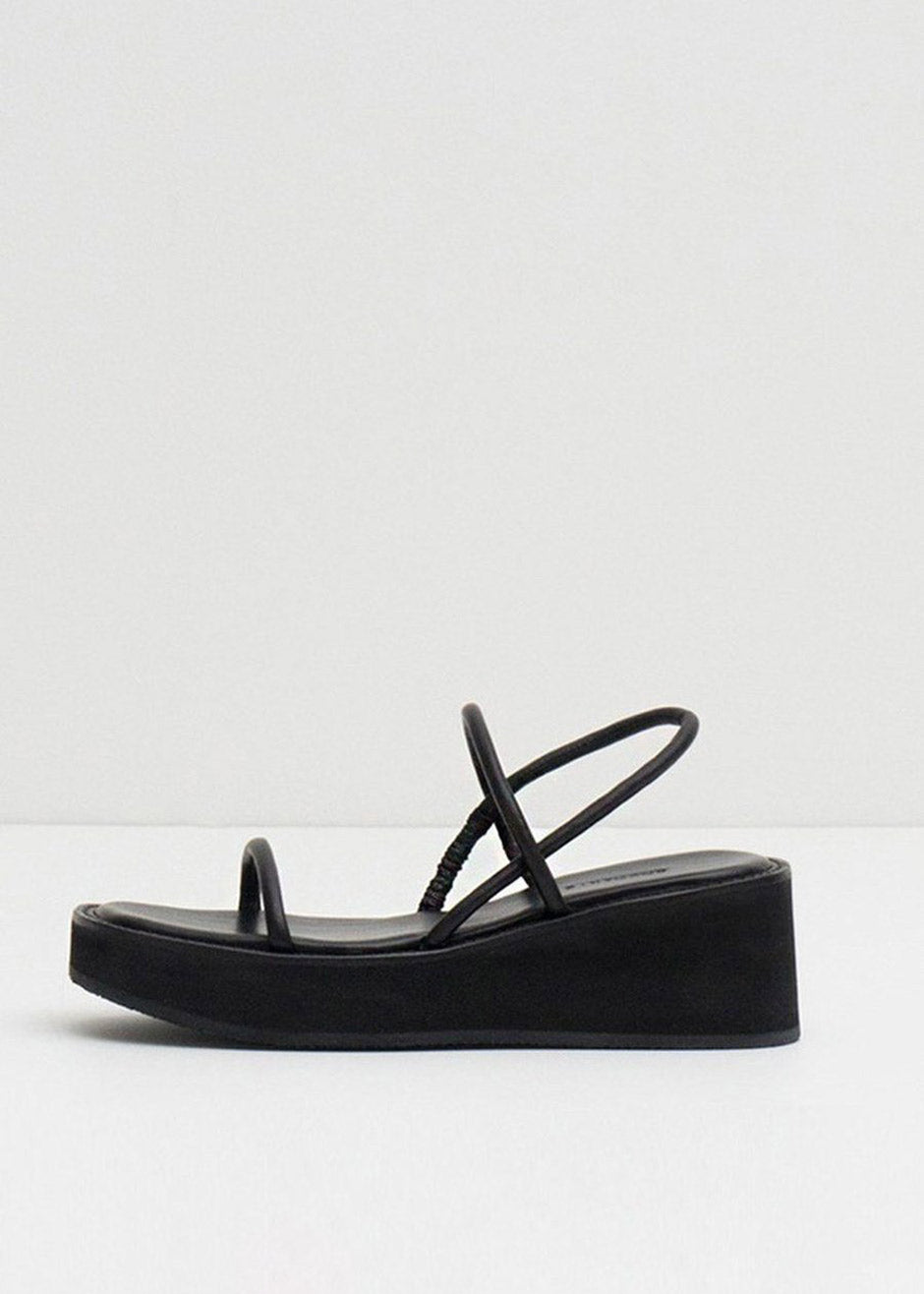 Amomento String Sandals - Black – Frankie Shop Europe