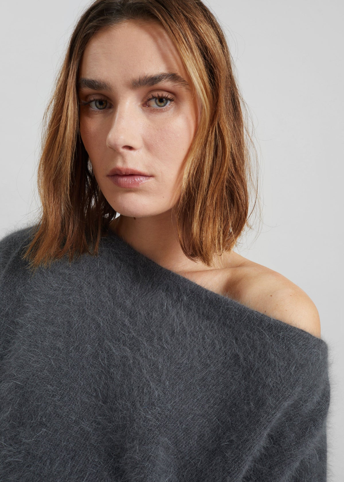 Almere Angora Fuzzy Sweater - Dark Grey - 2