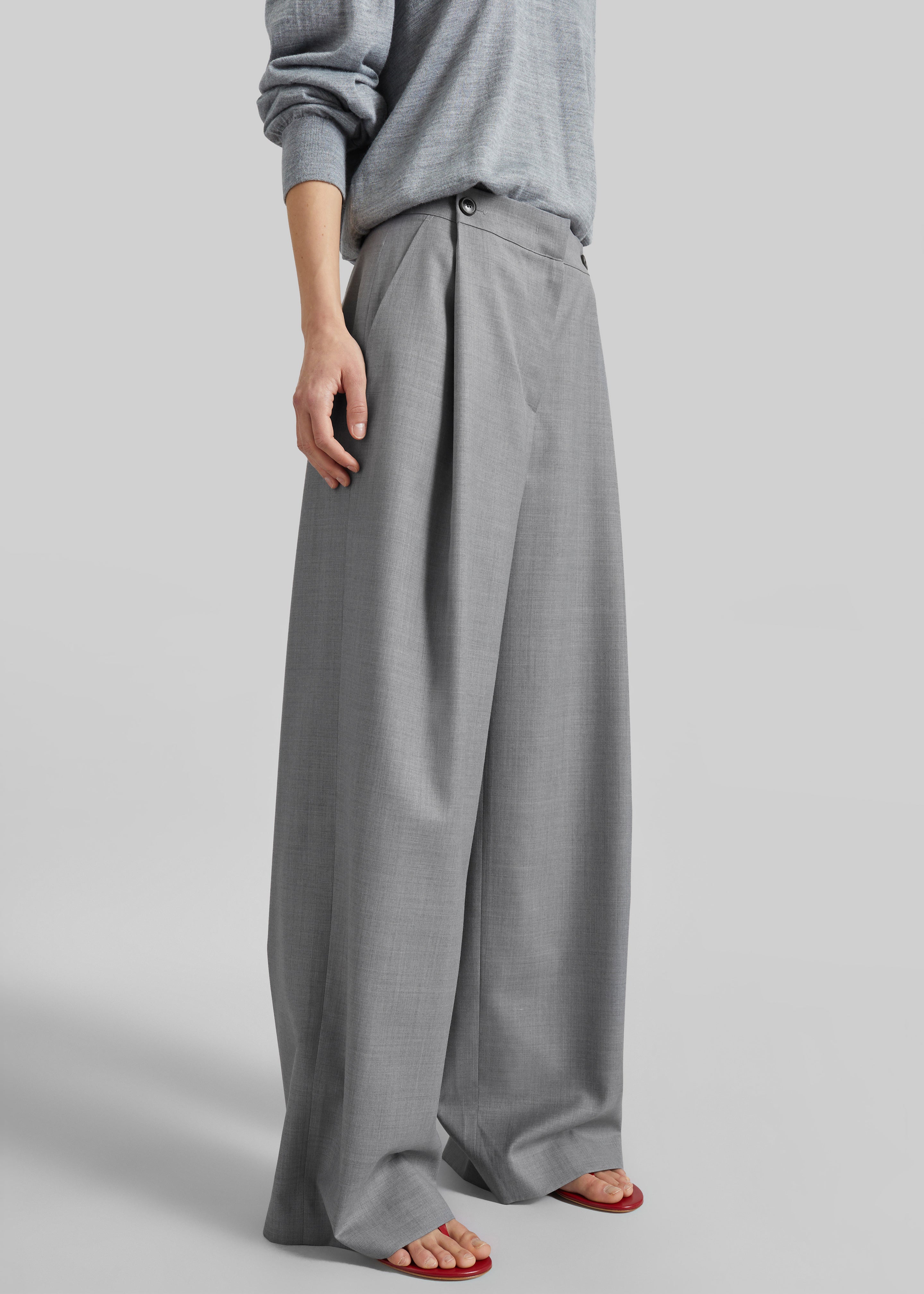 Althea Pleated Trousers - Light Grey