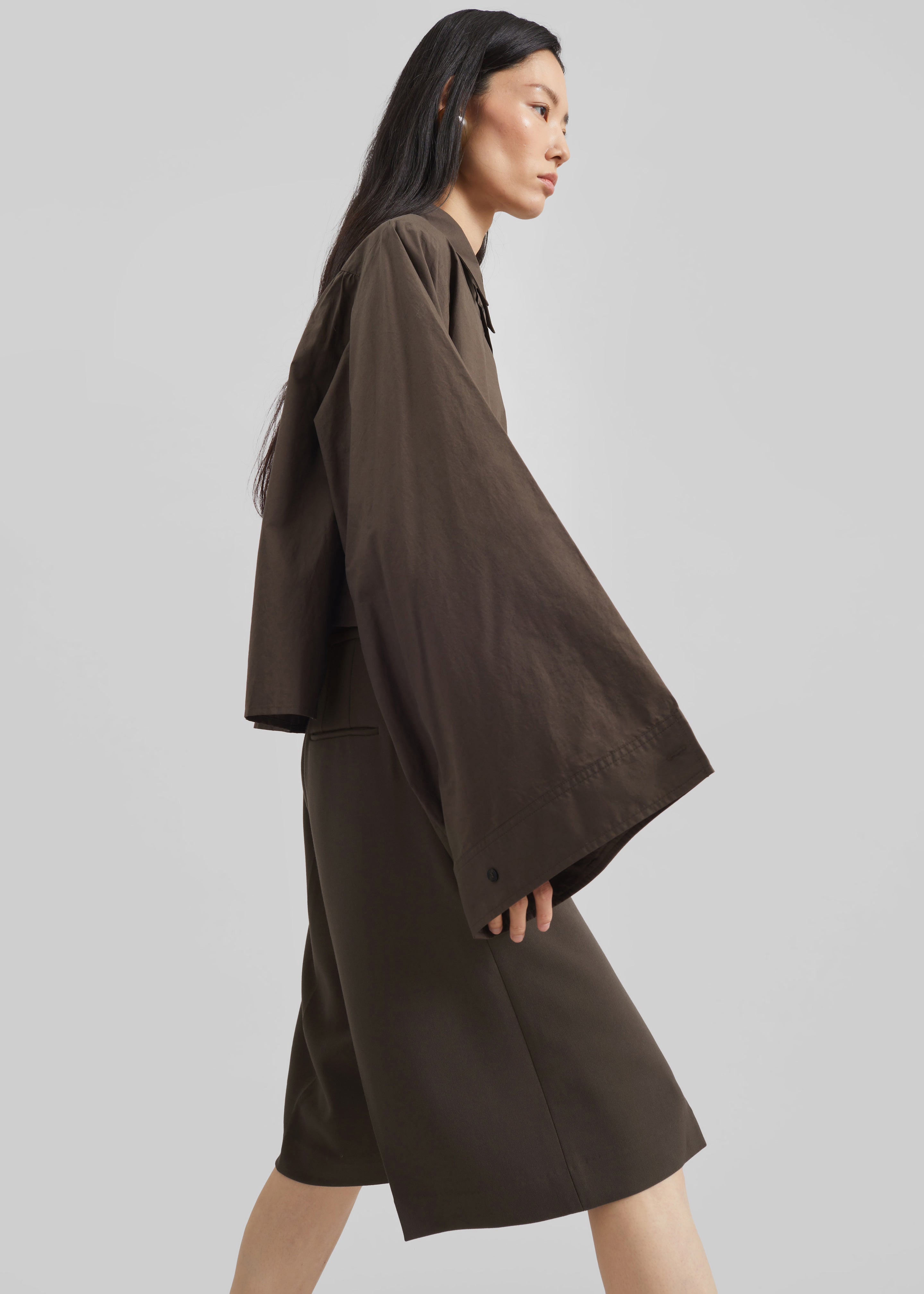 Alvesta Bermuda Shorts - Brown - 6