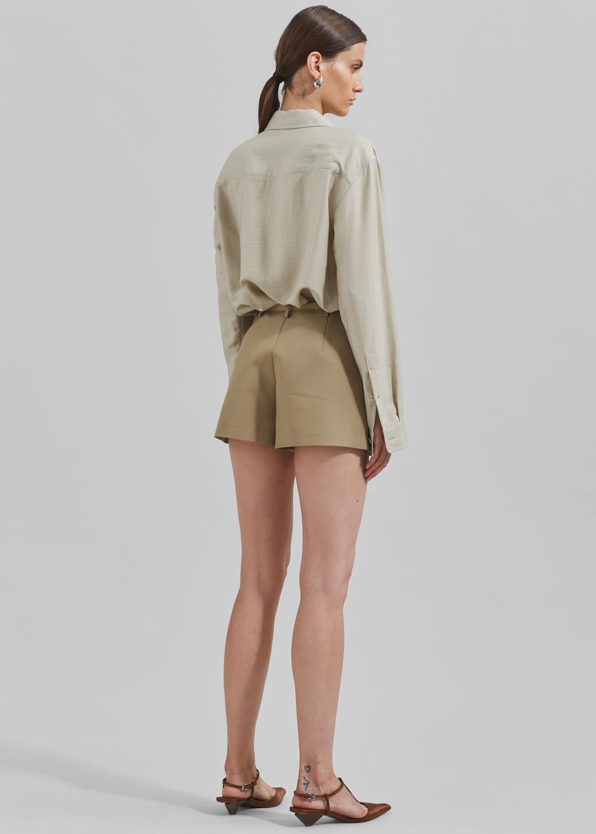 Alynn Mini Shorts - Khaki - 11