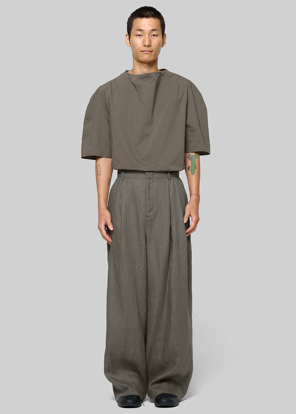 Amomento Linen Two Tuck Wide Pants - Khaki - 1