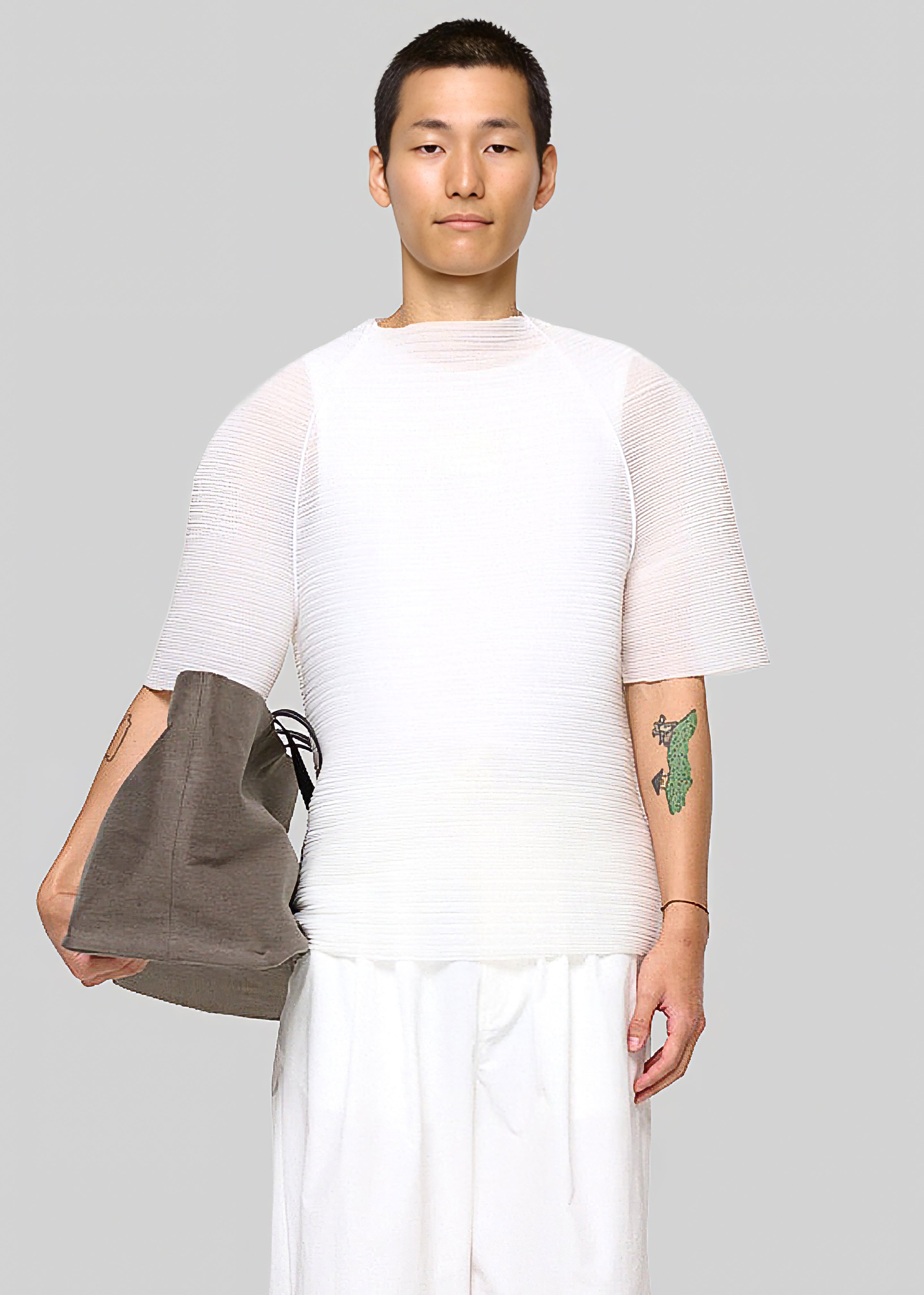 Amomento Men's Pleats Raglan Top - White – The Frankie Shop Europe