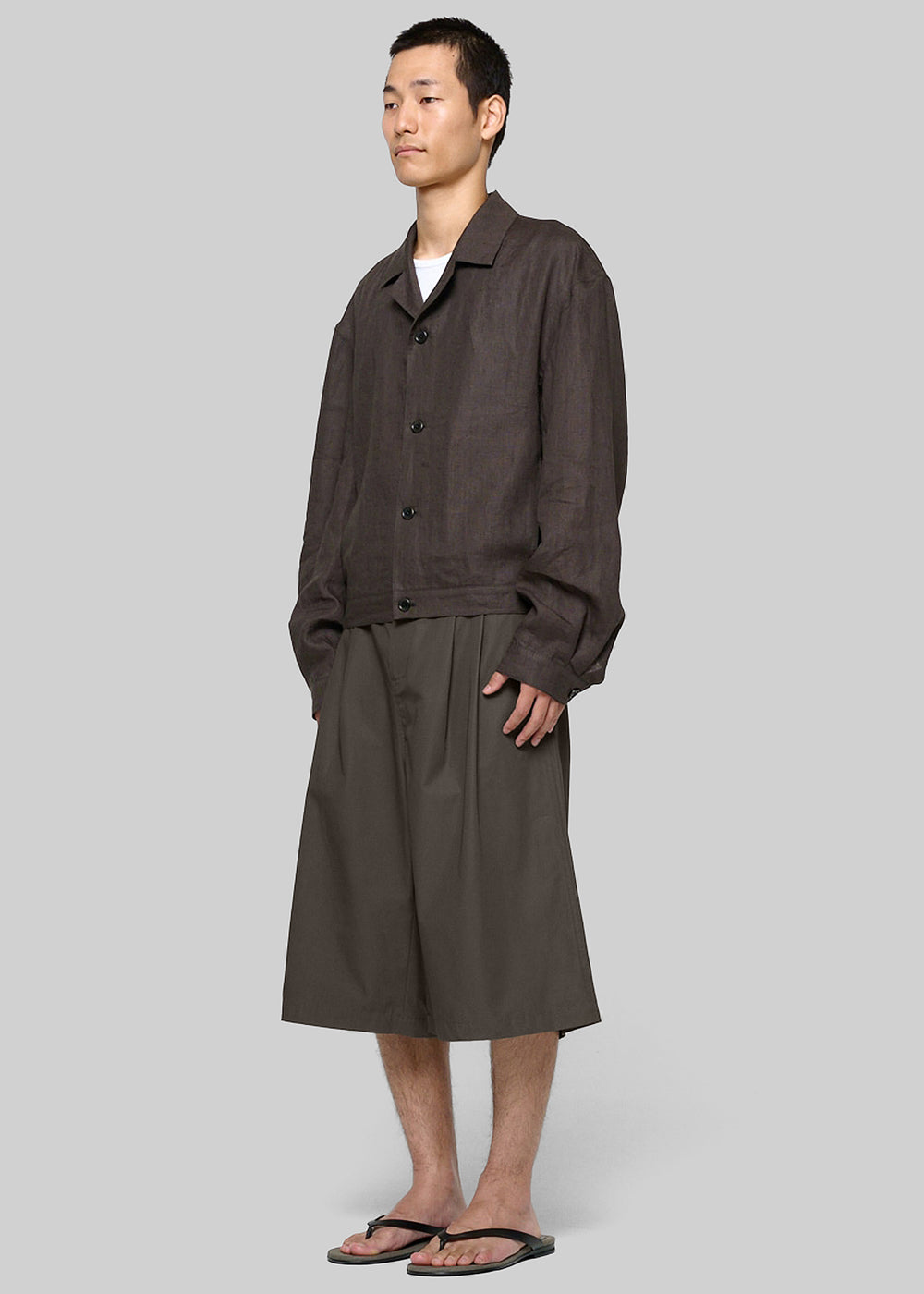 Amomento Two Tuck Wide Shorts - Brown - 1