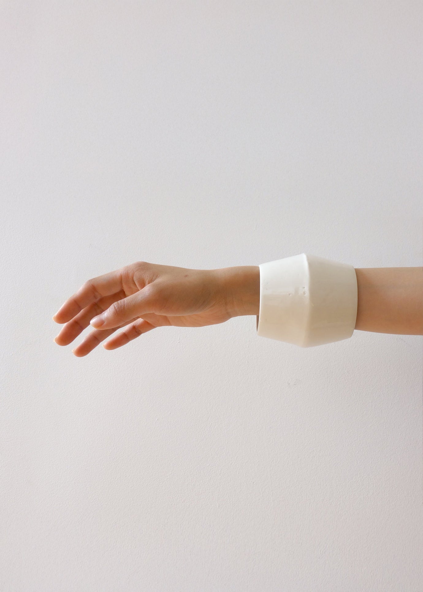 Arc Objects Forma Bracelet - Beige Porcelain