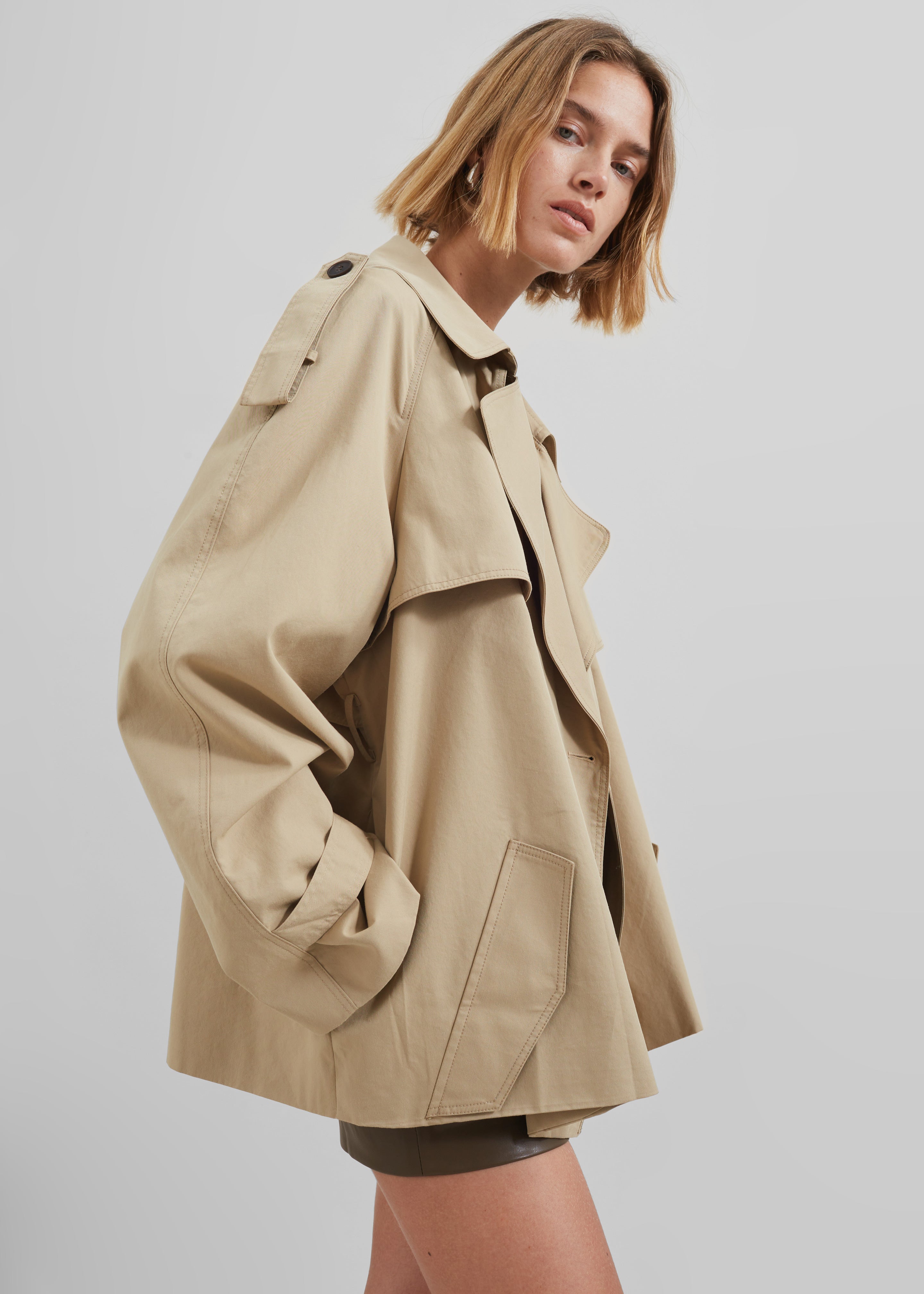 Arlington Short Trench - Beige – Frankie Shop Europe