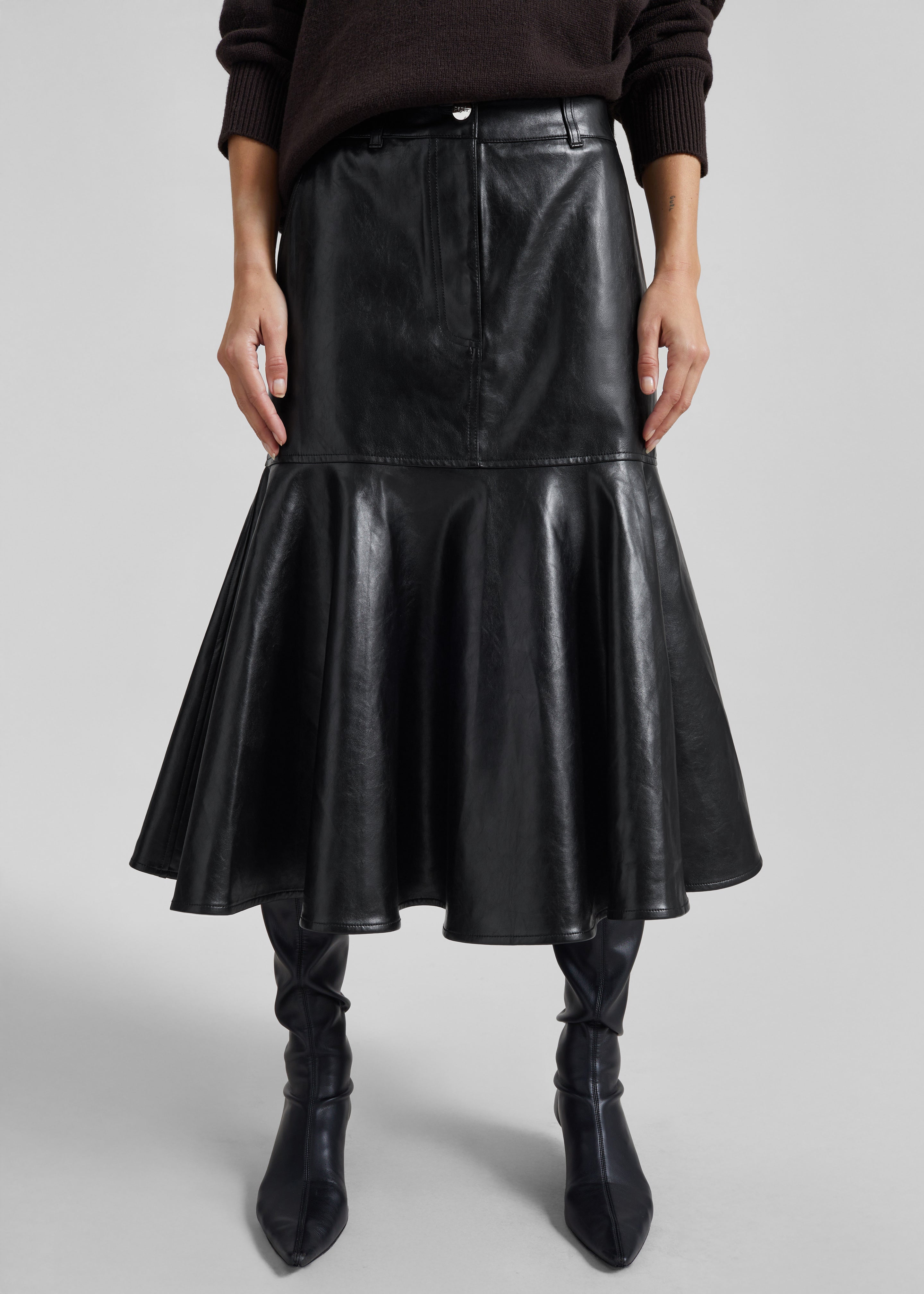 Arvika Faux Leather Mermaid Skirt - Black - 6