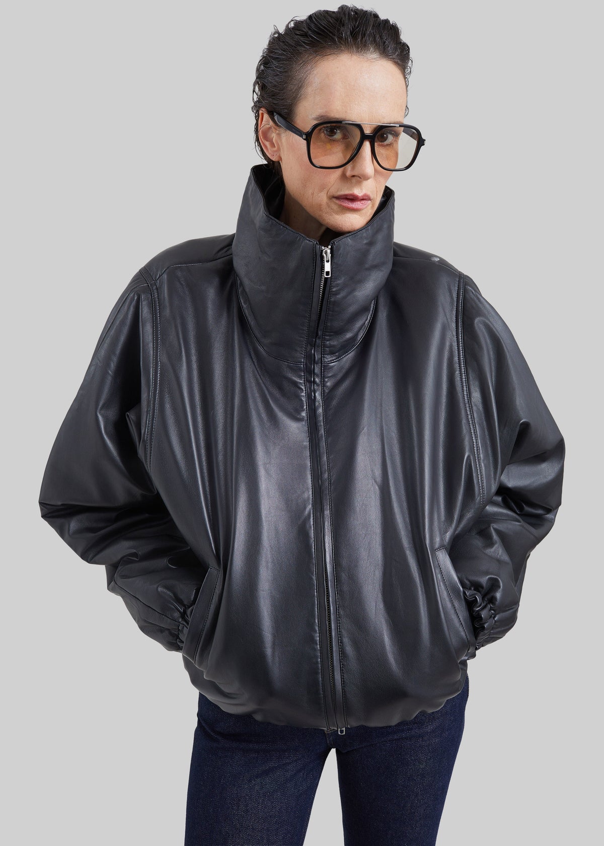 Bomber Assissi in pelle con collo a imbuto - Nero