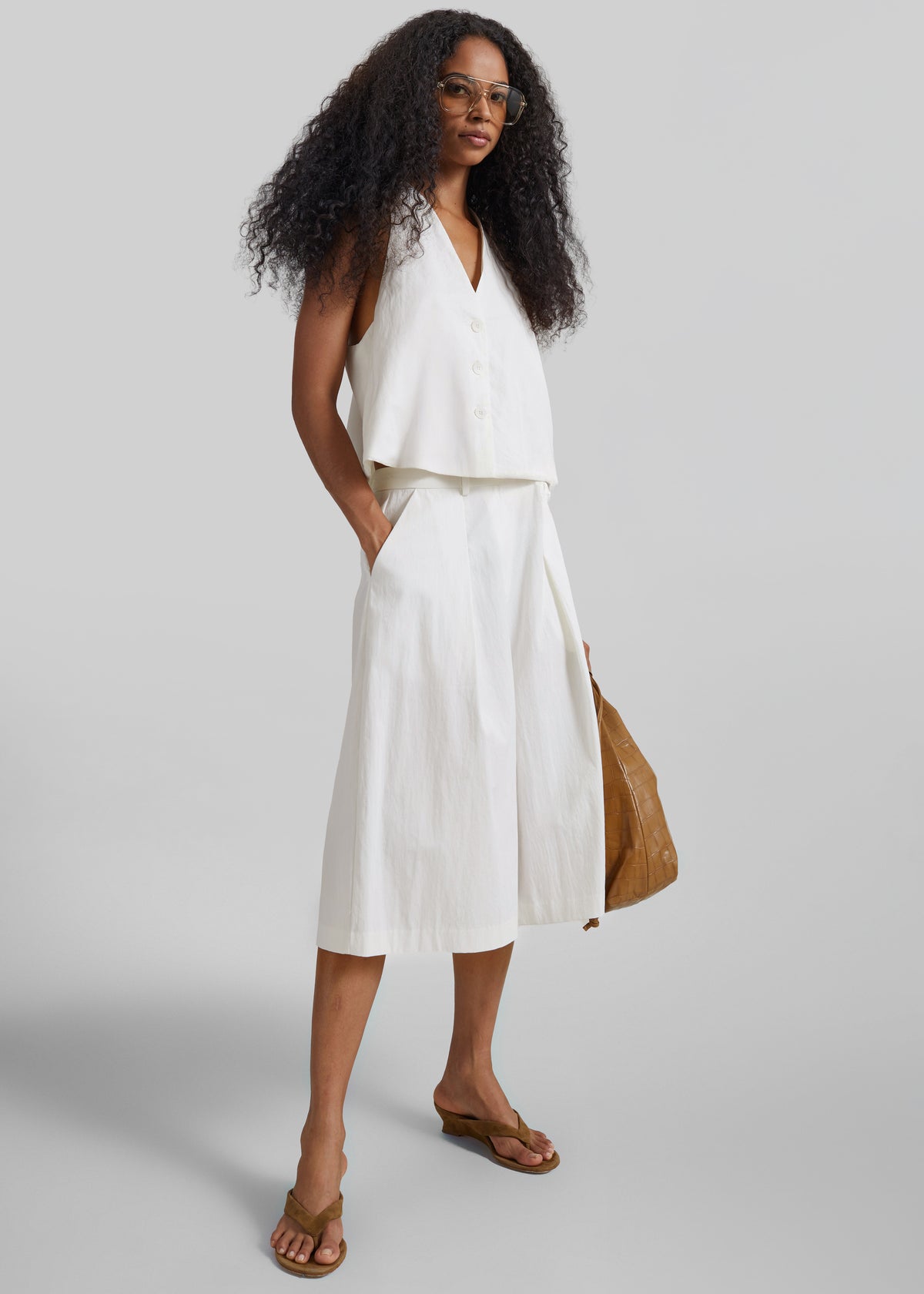 Aurea Wide Bermuda Shorts - Ivory - 2