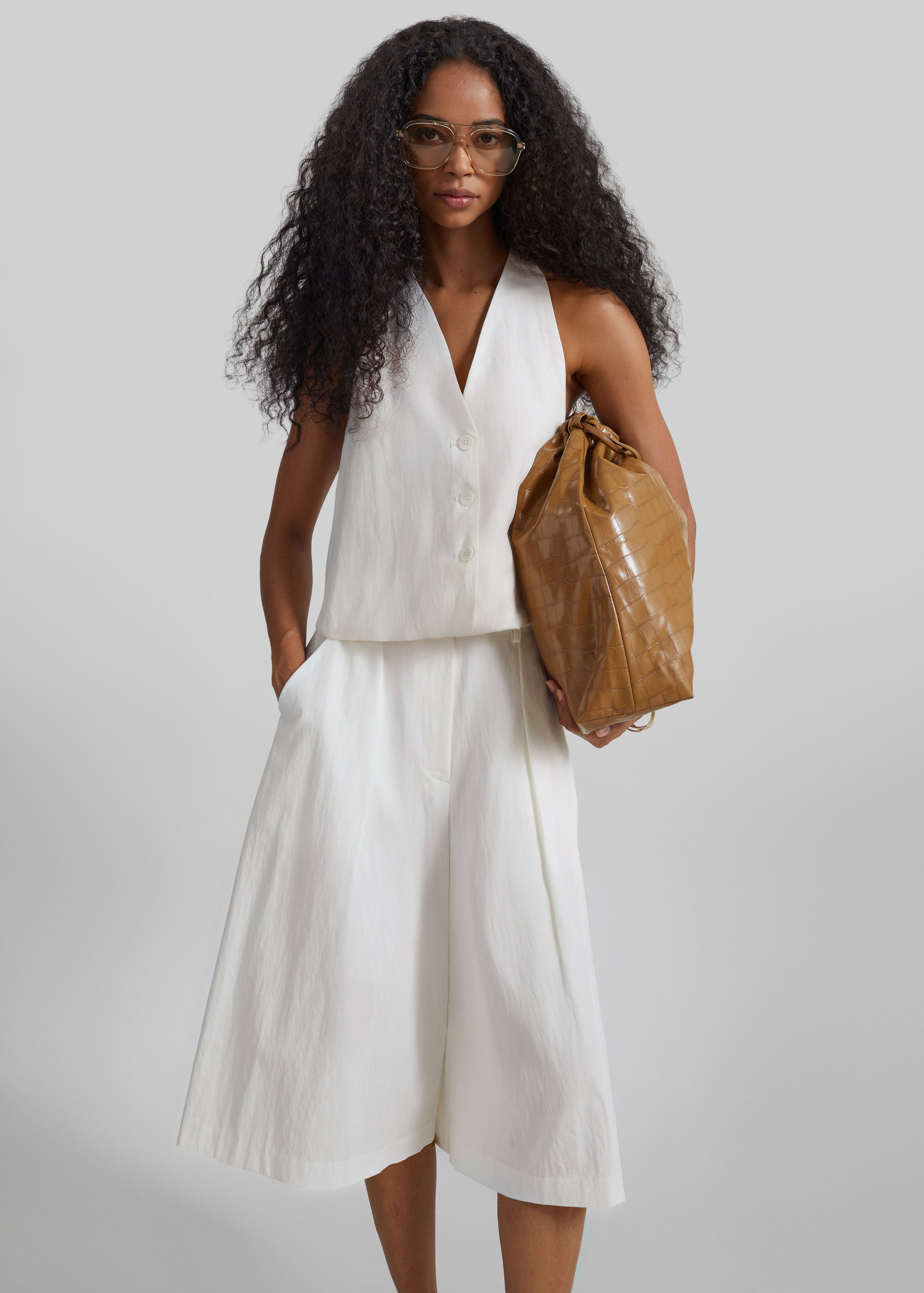 Aurea Wide Bermuda Shorts - Ivory - 1