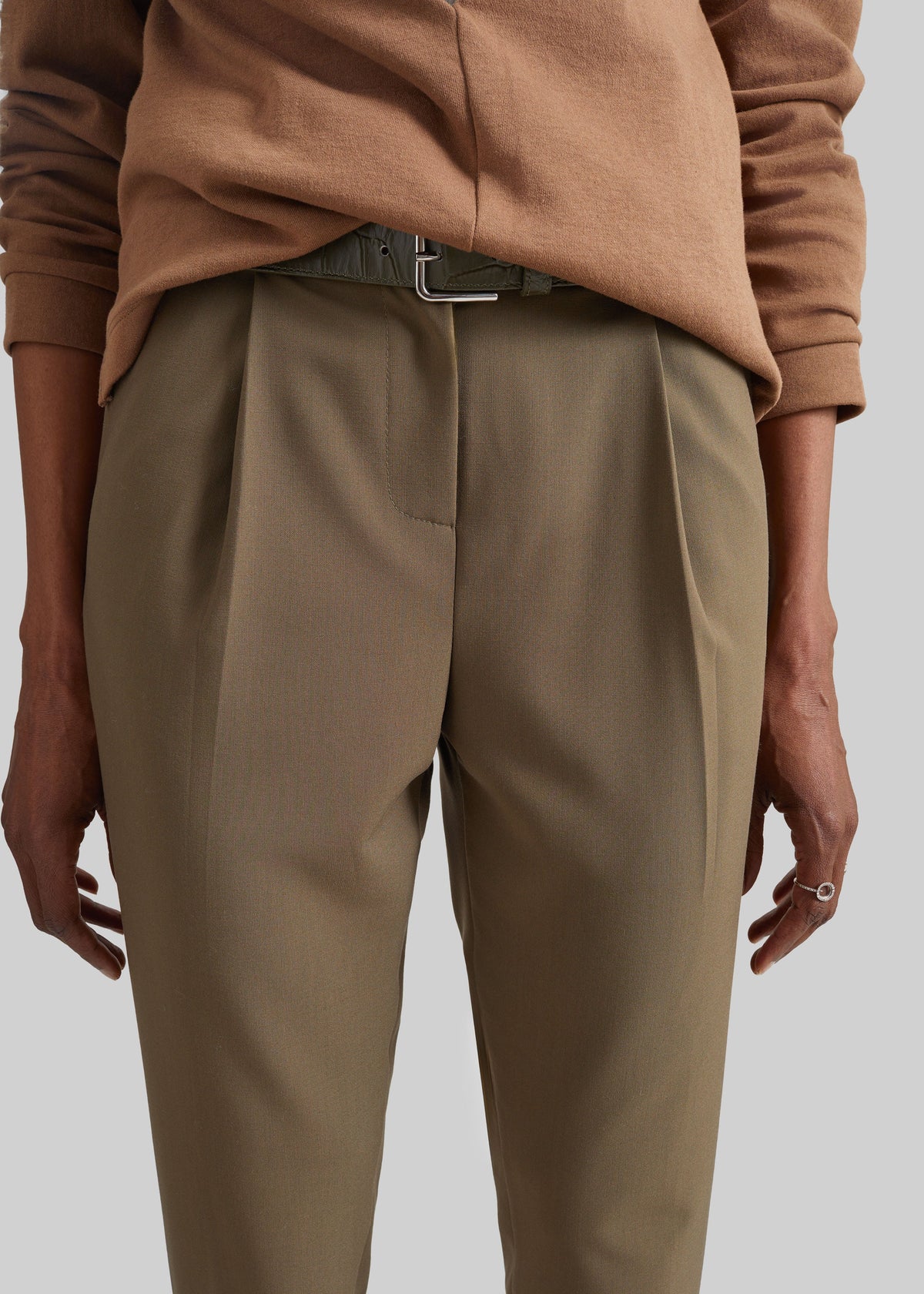 Averon Stirrup Pants - Dark Olive