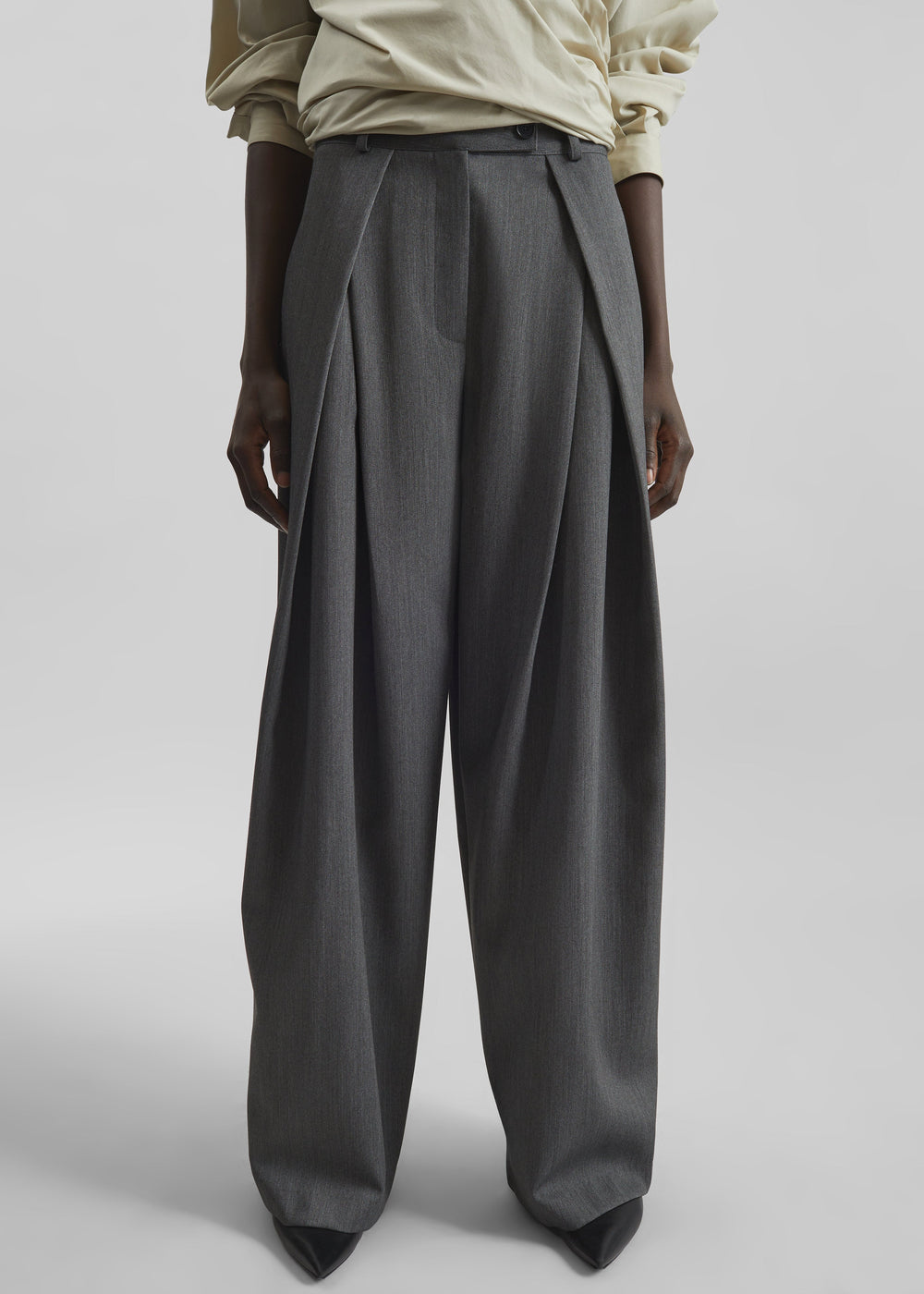 Avray Pleated Trousers - Grey - 1