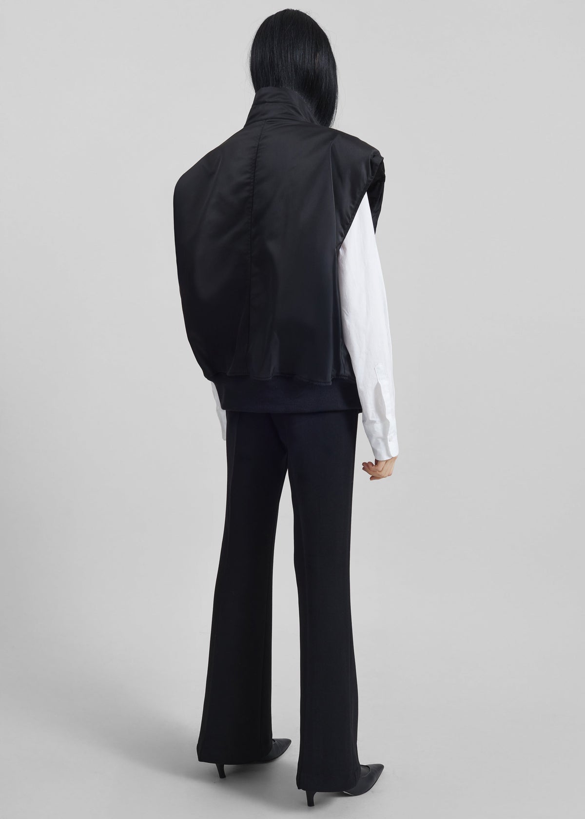 Aysen Sleeveless Bomber Jacket - Black - 7