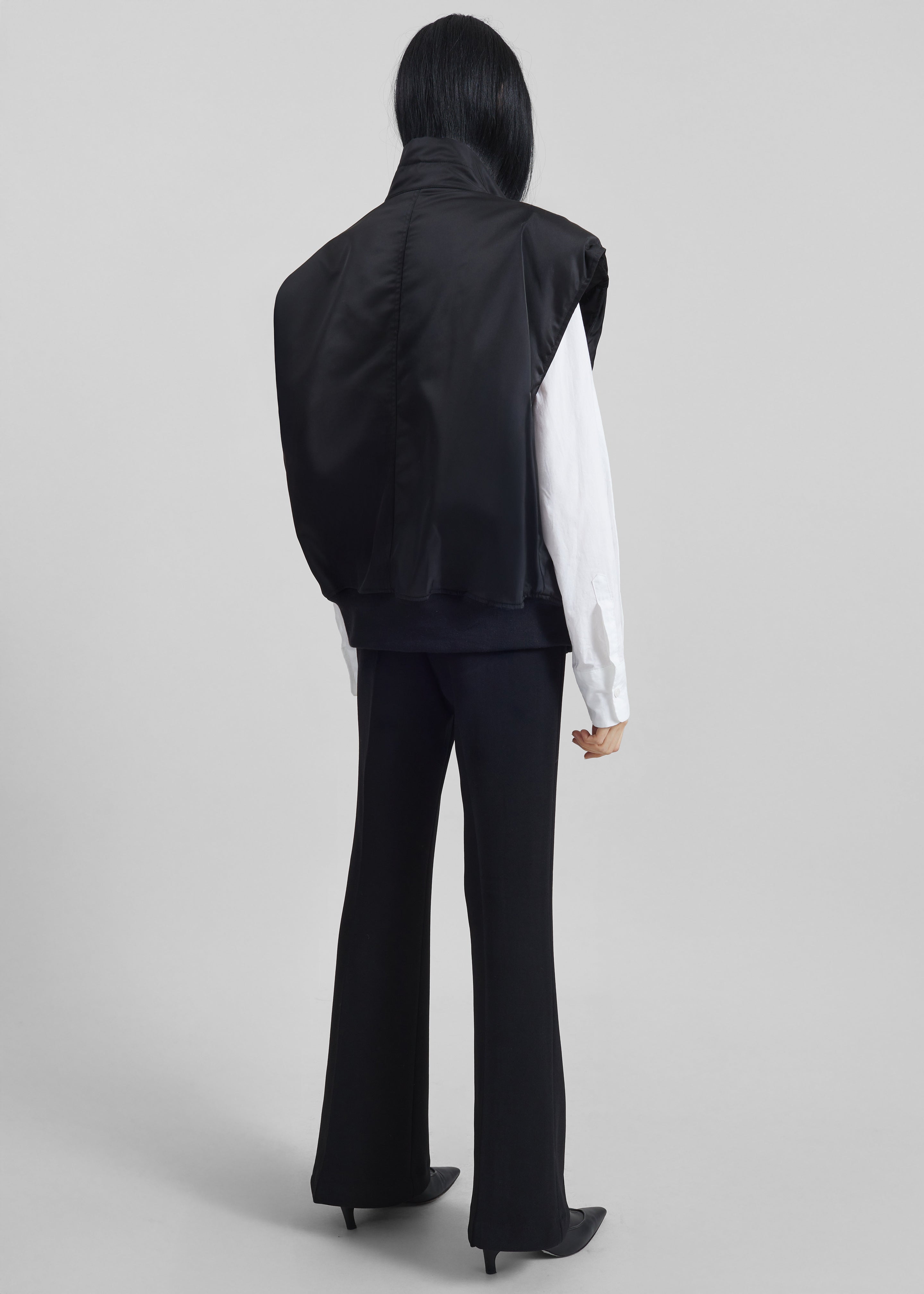 Aysen Sleeveless Bomber Jacket - Black - 7