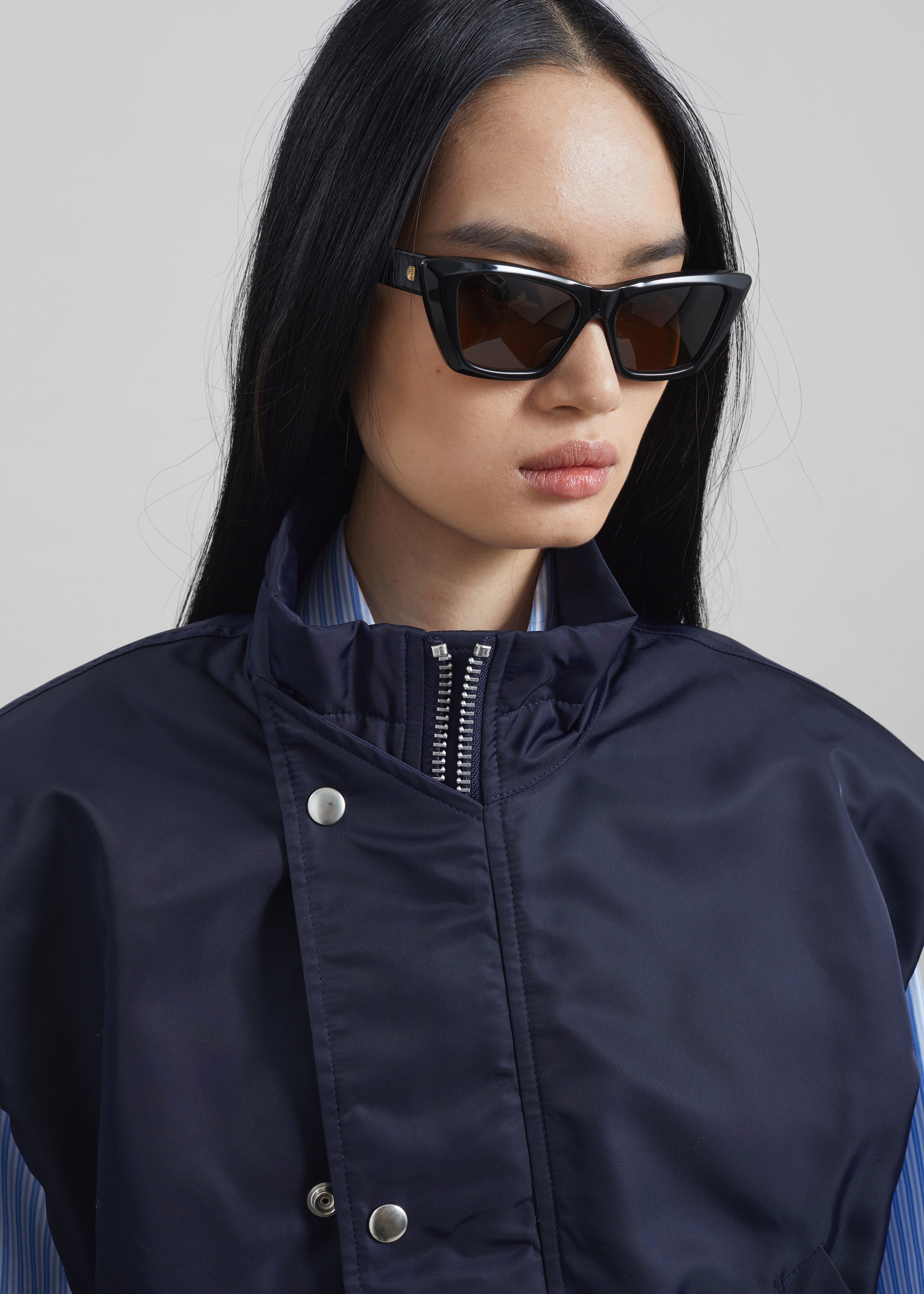 Aysen Sleeveless Bomber Jacket - Navy - 4