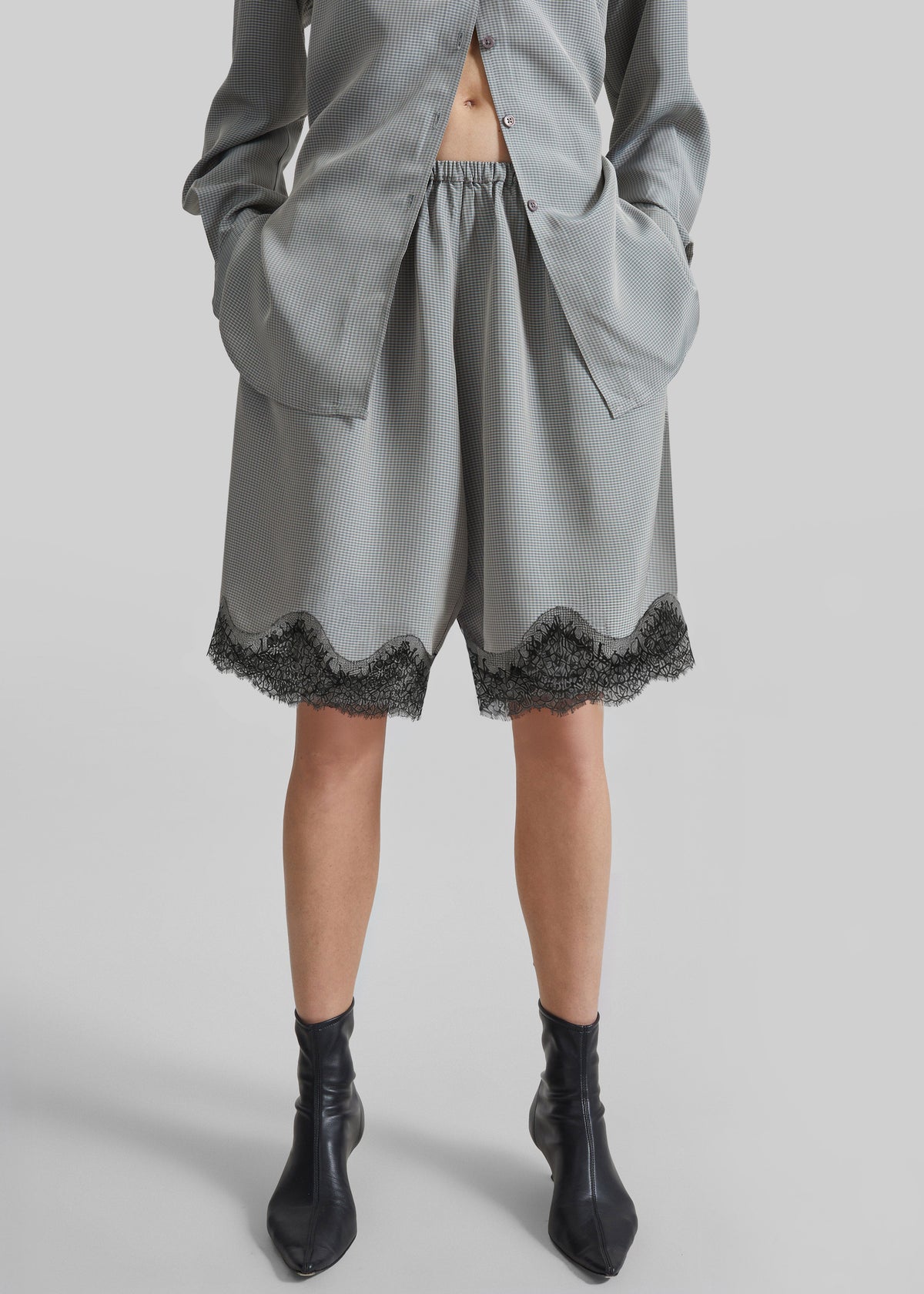 Baxter Lace Bermuda Shorts - Checked Grey - 4