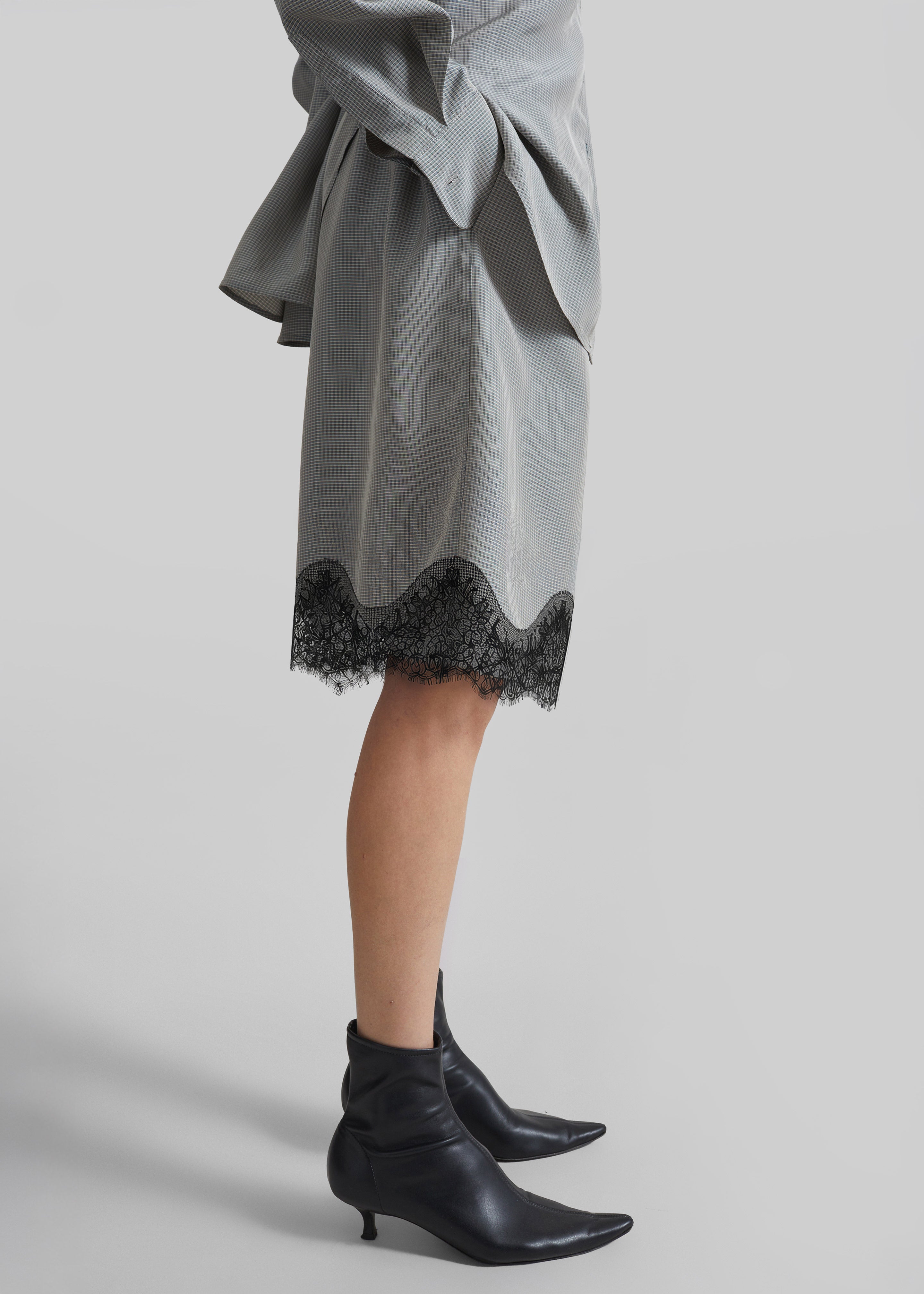 Baxter Lace Bermuda Shorts - Checked Grey - 5