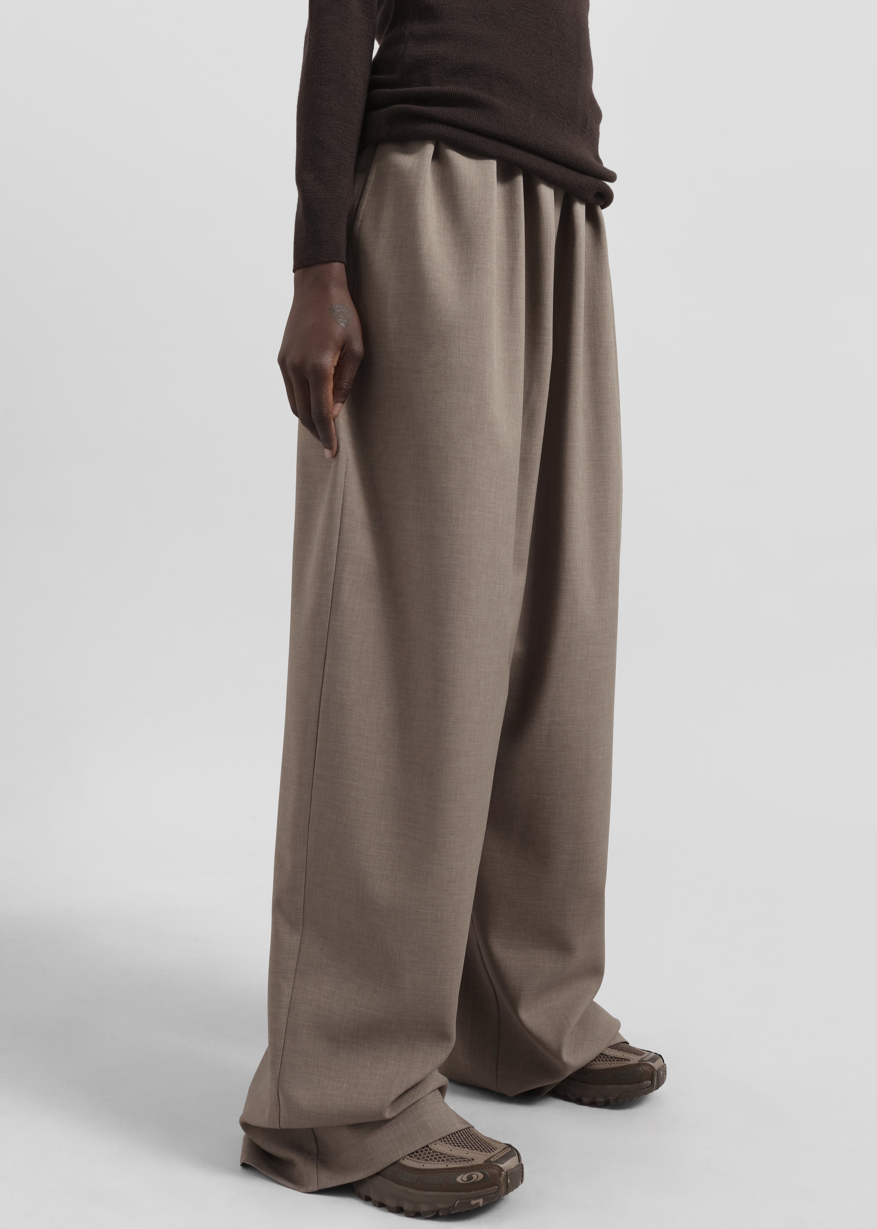 Baxter Track Pants - Taupe – The Frankie Shop Europe