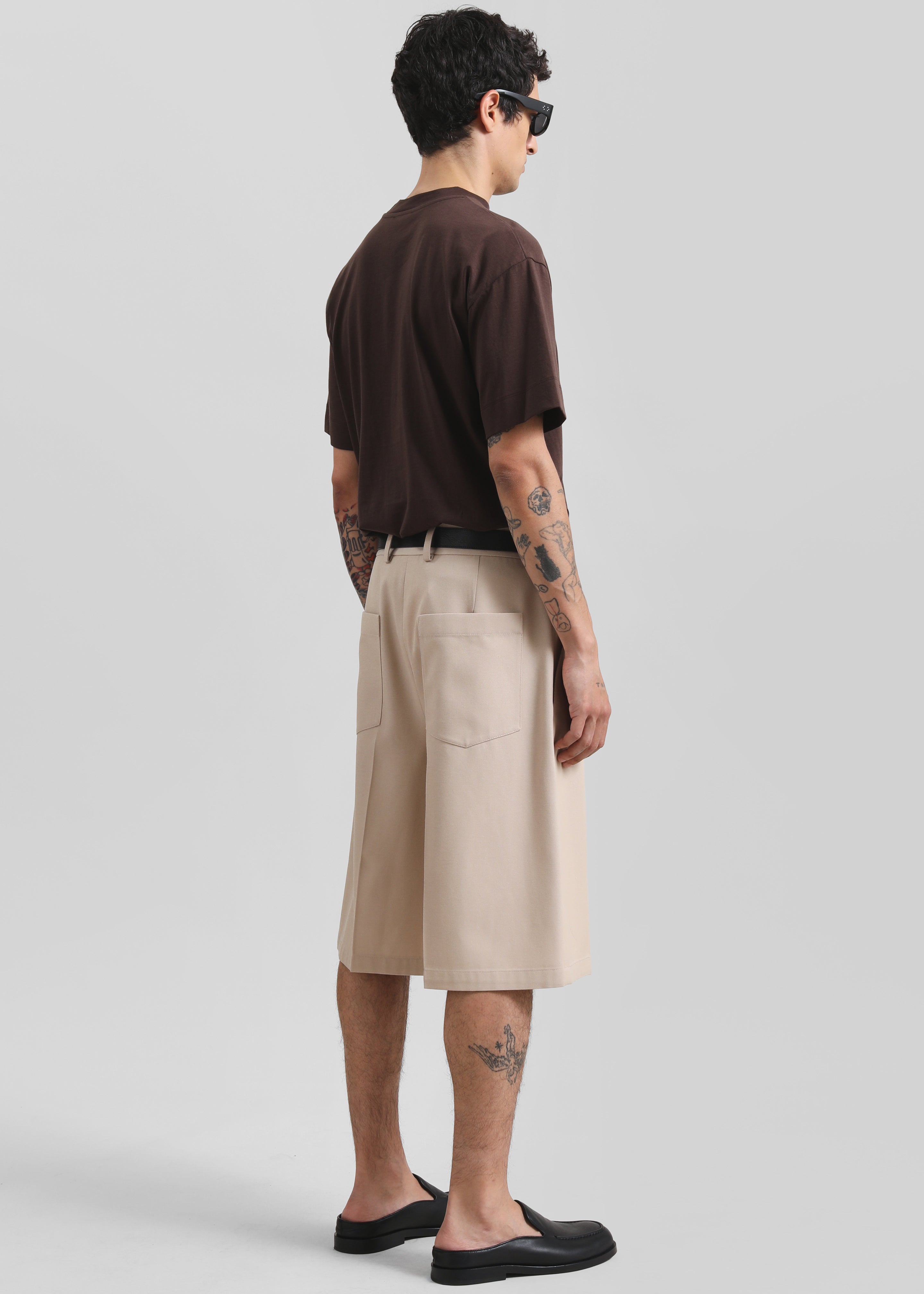 Belgrave Bermuda Shorts - Beige - 10
