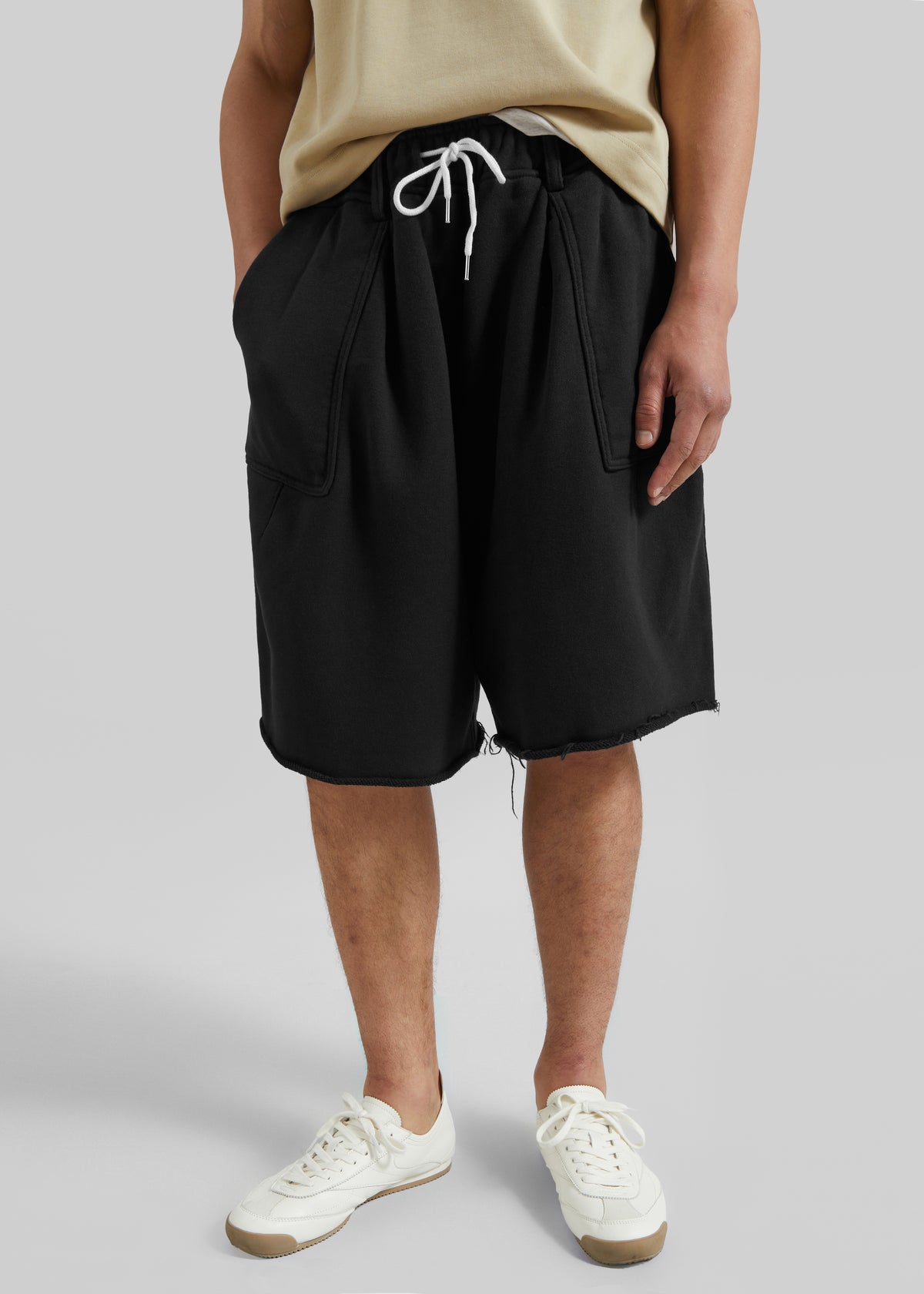 Bellino Raw Hem Sweatshorts - Black - 2