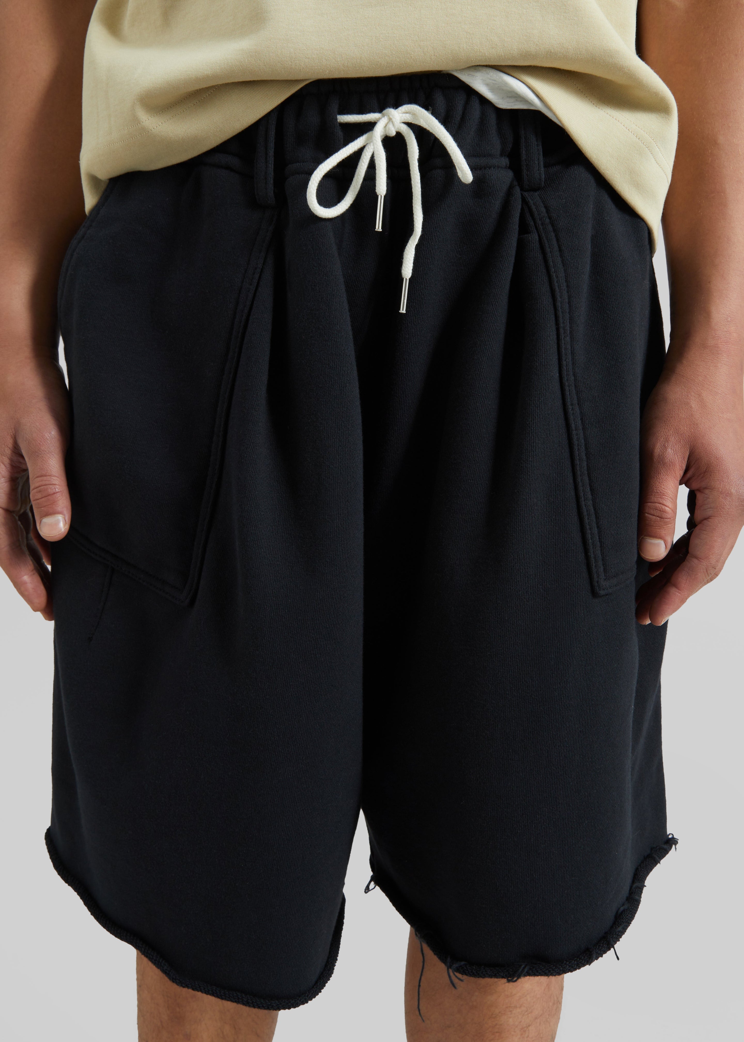 Bellino Raw Hem Sweatshorts - Black - 3