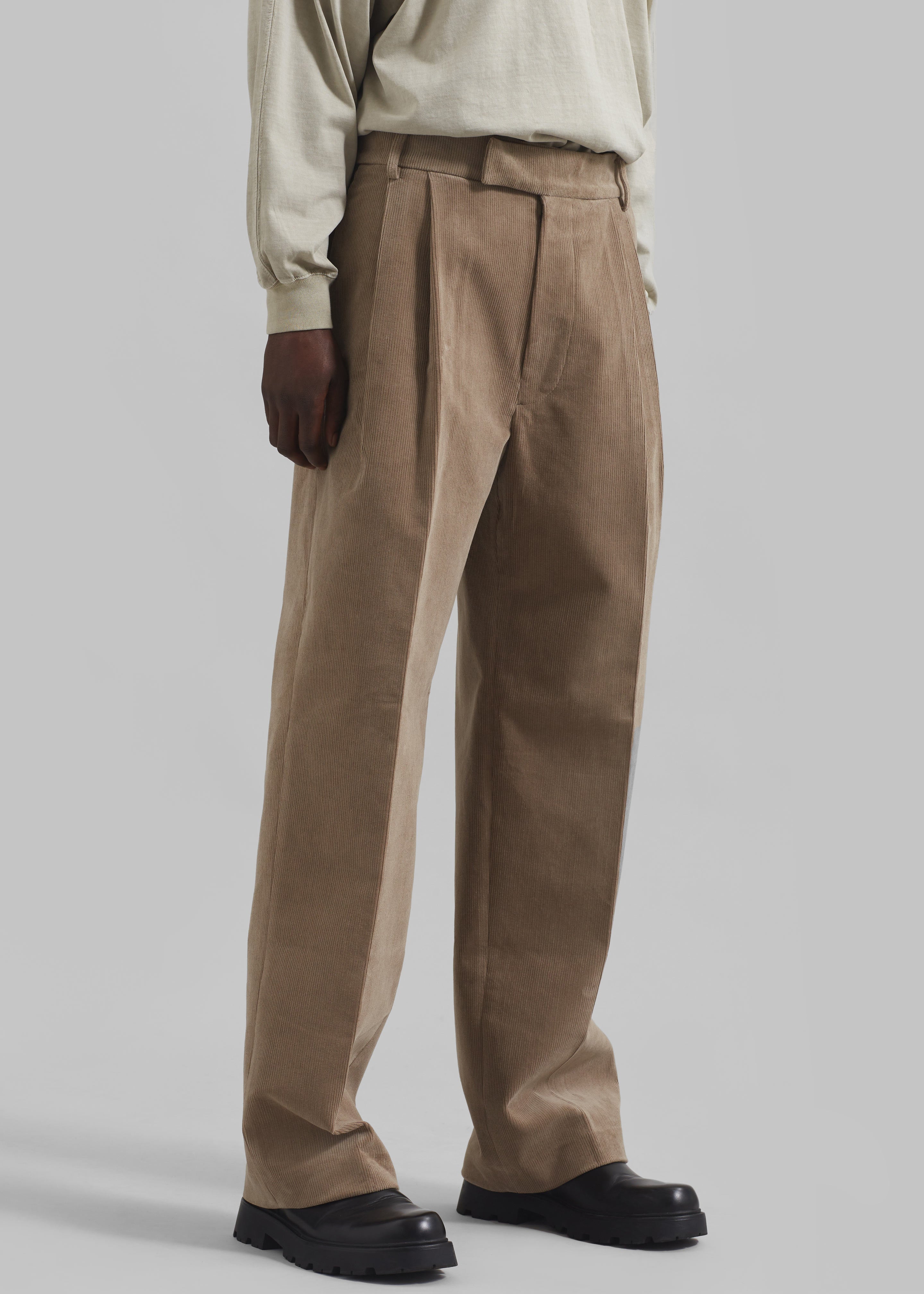 Beo Corduroy Suit Pants - Latte - 7