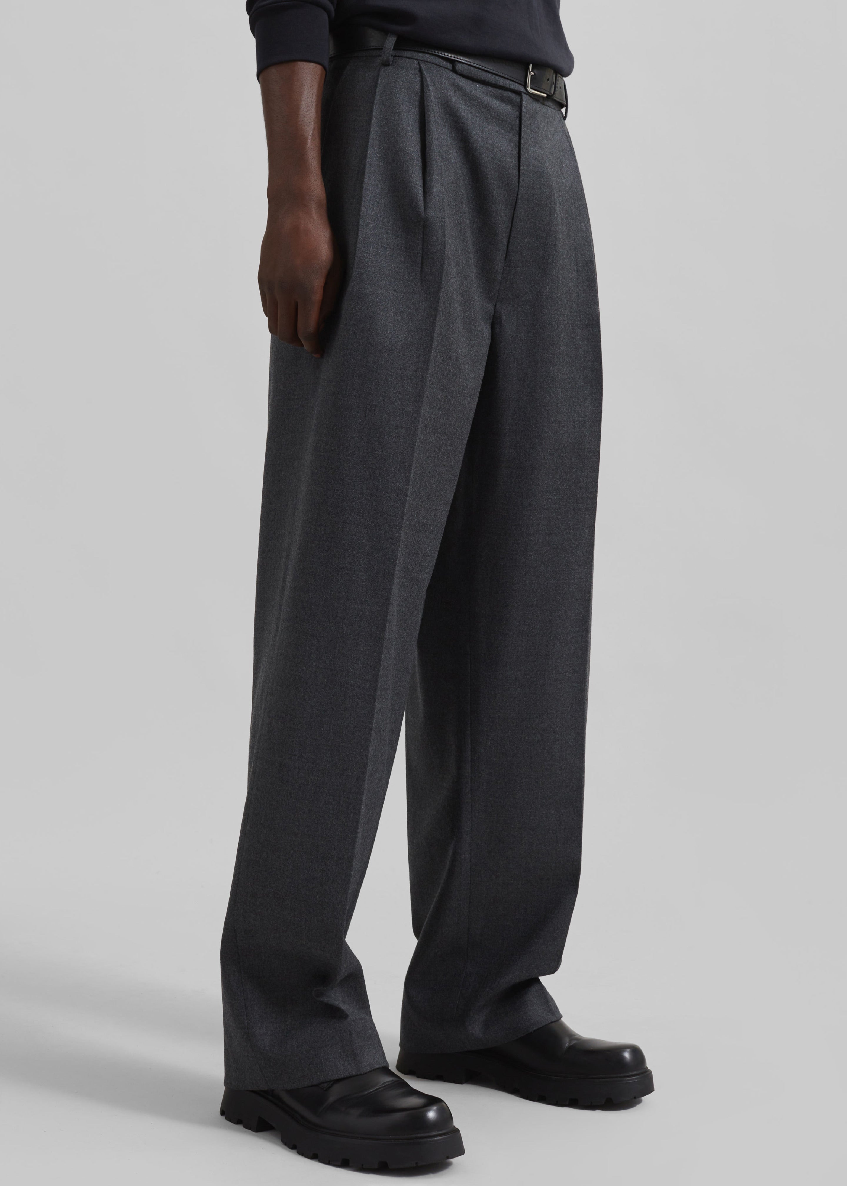 Beo Wool Flannel Suit Pants - Charcoal - 4