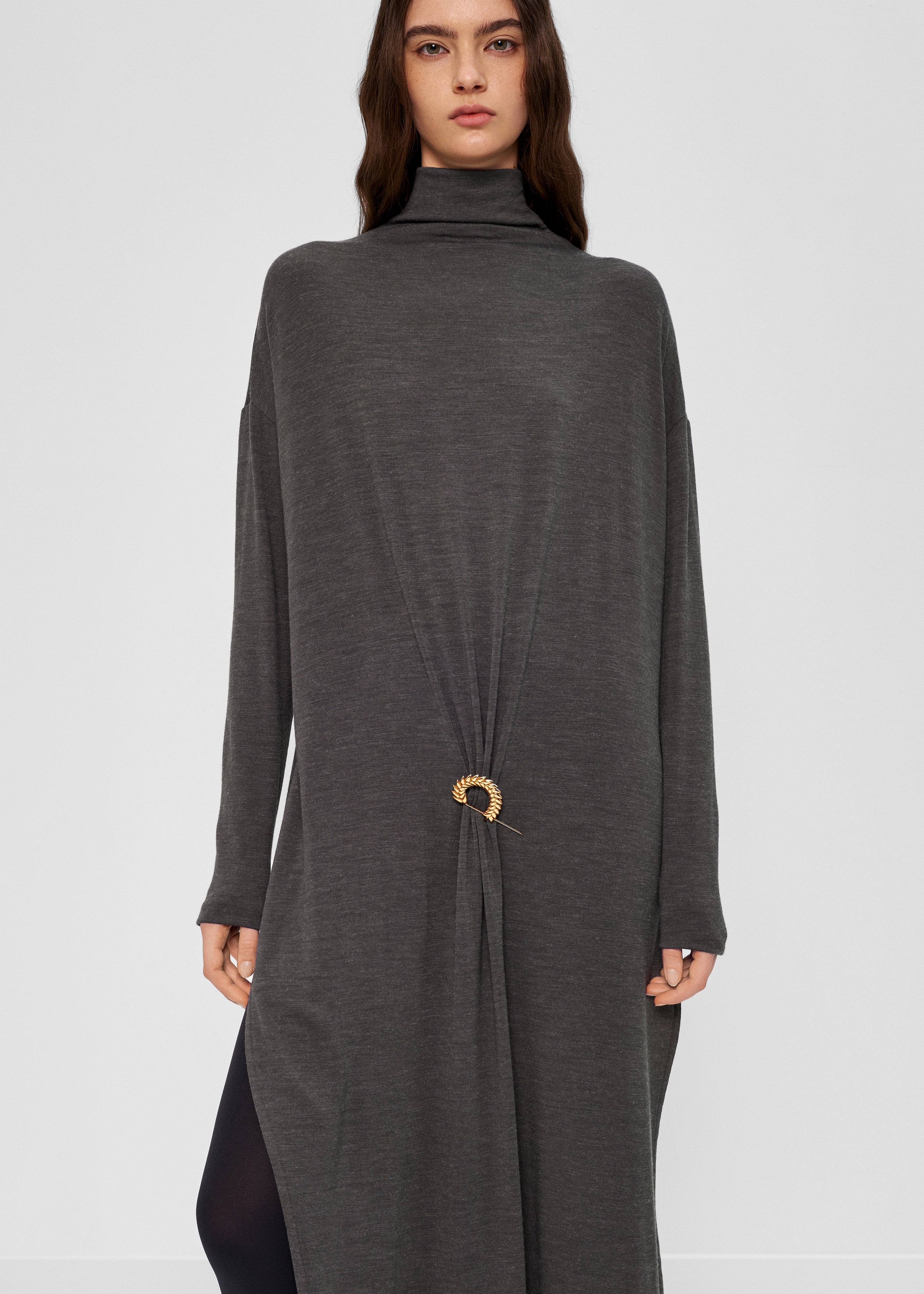 Bevza Brooch Dress - Dark Grey - 1